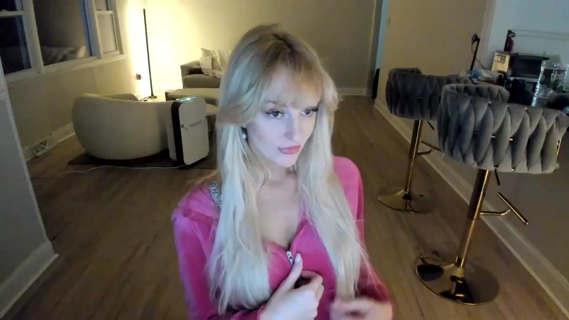 Gallery image thumbnail from Milk_Party's myfreecams stream on, 01/28/2025, 24:01 image 1 of 20