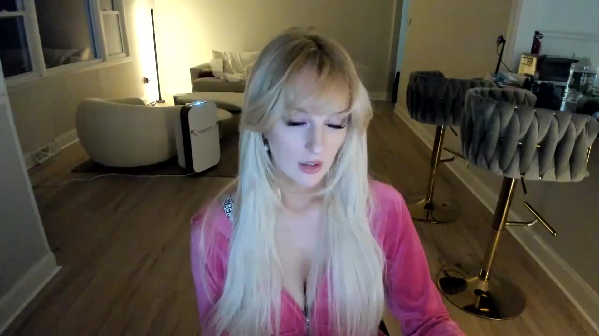 Gallery image thumbnail from Milk_Party's myfreecams stream on, 01/28/2025, 02:45 image 15 of 20