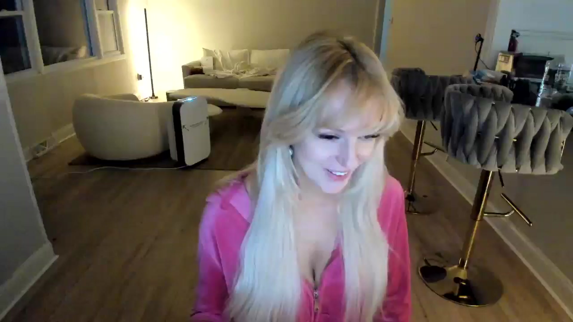 Gallery image thumbnail from Milk_Party's myfreecams stream on, 01/28/2025, 04:46 image 15 of 20