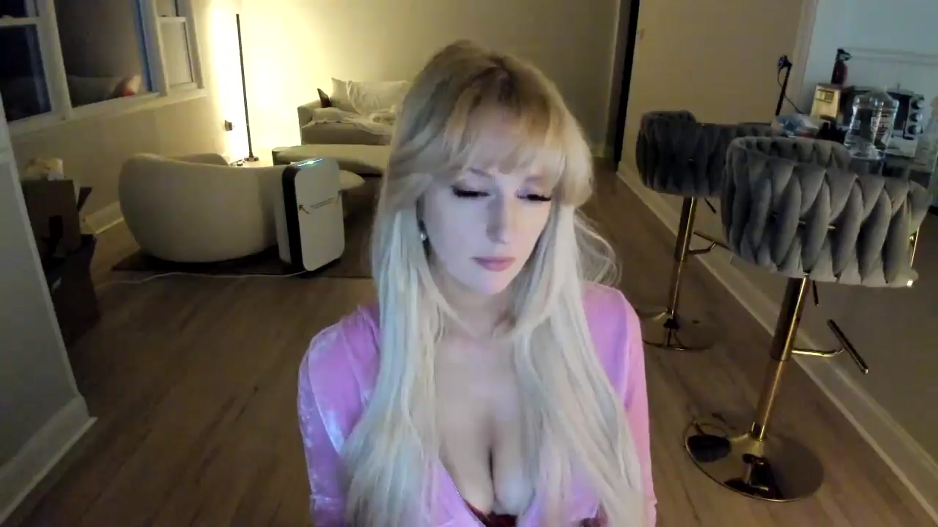 Gallery image thumbnail from Milk_Party's myfreecams stream on, 01/29/2025, 02:29 image 6 of 20