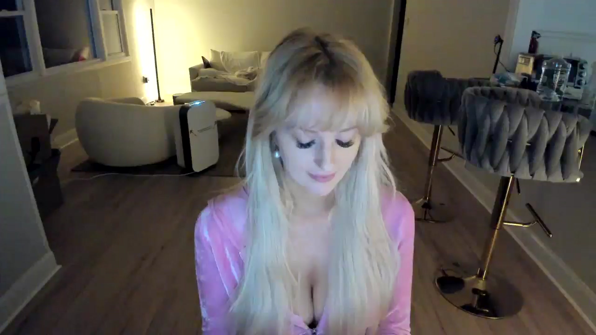 Gallery image thumbnail from Milk_Party's myfreecams stream on, 01/29/2025, 03:28 image 10 of 20