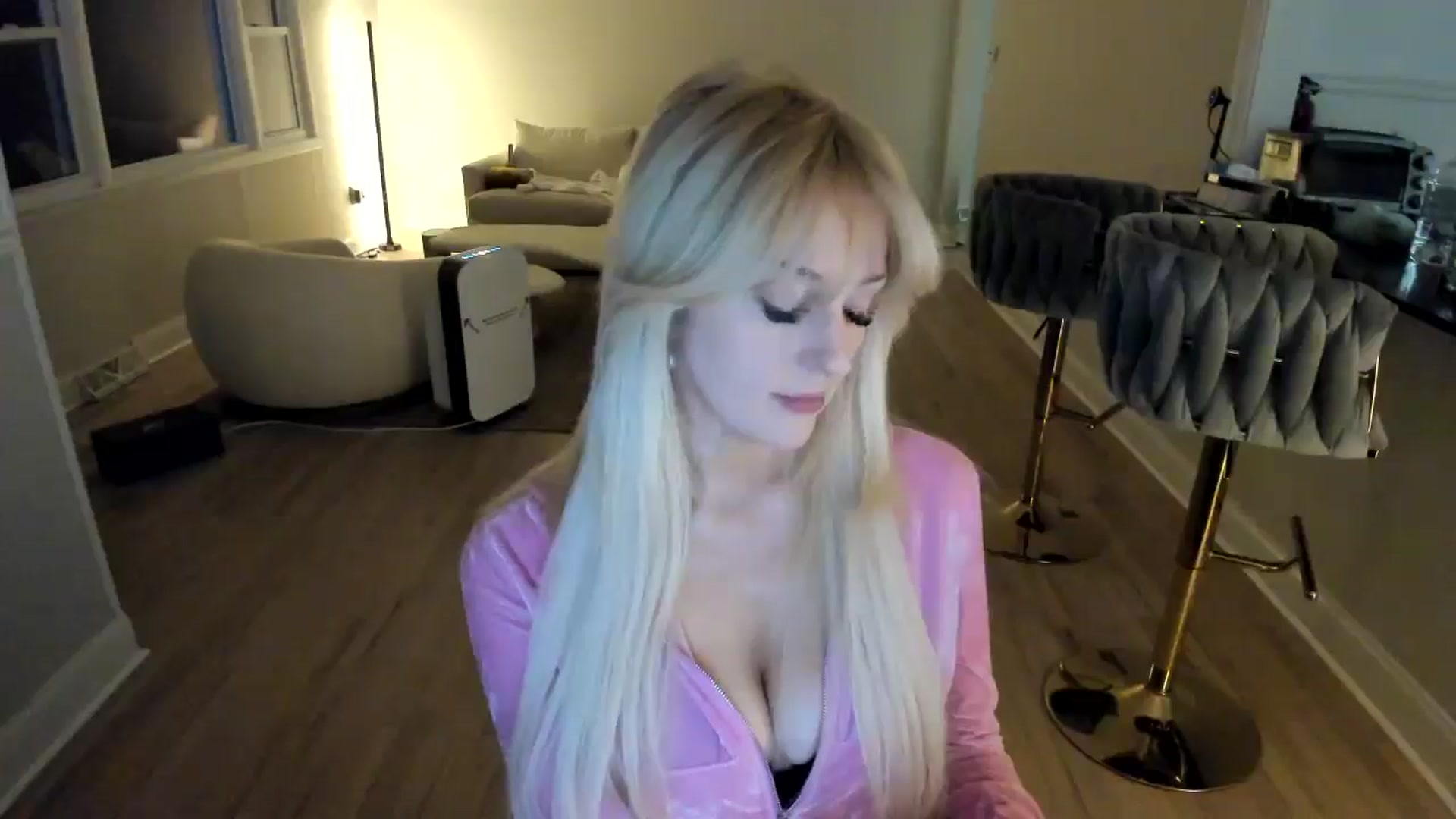 Gallery image thumbnail from Milk_Party's myfreecams stream on, 02/01/2025, 02:23 image 2 of 20