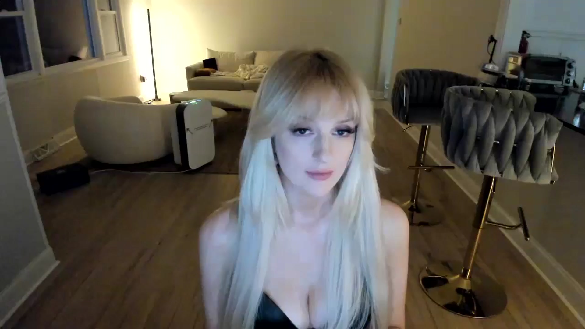 Gallery image thumbnail from Milk_Party's myfreecams stream on, 02/03/2025, 01:45 image 16 of 20