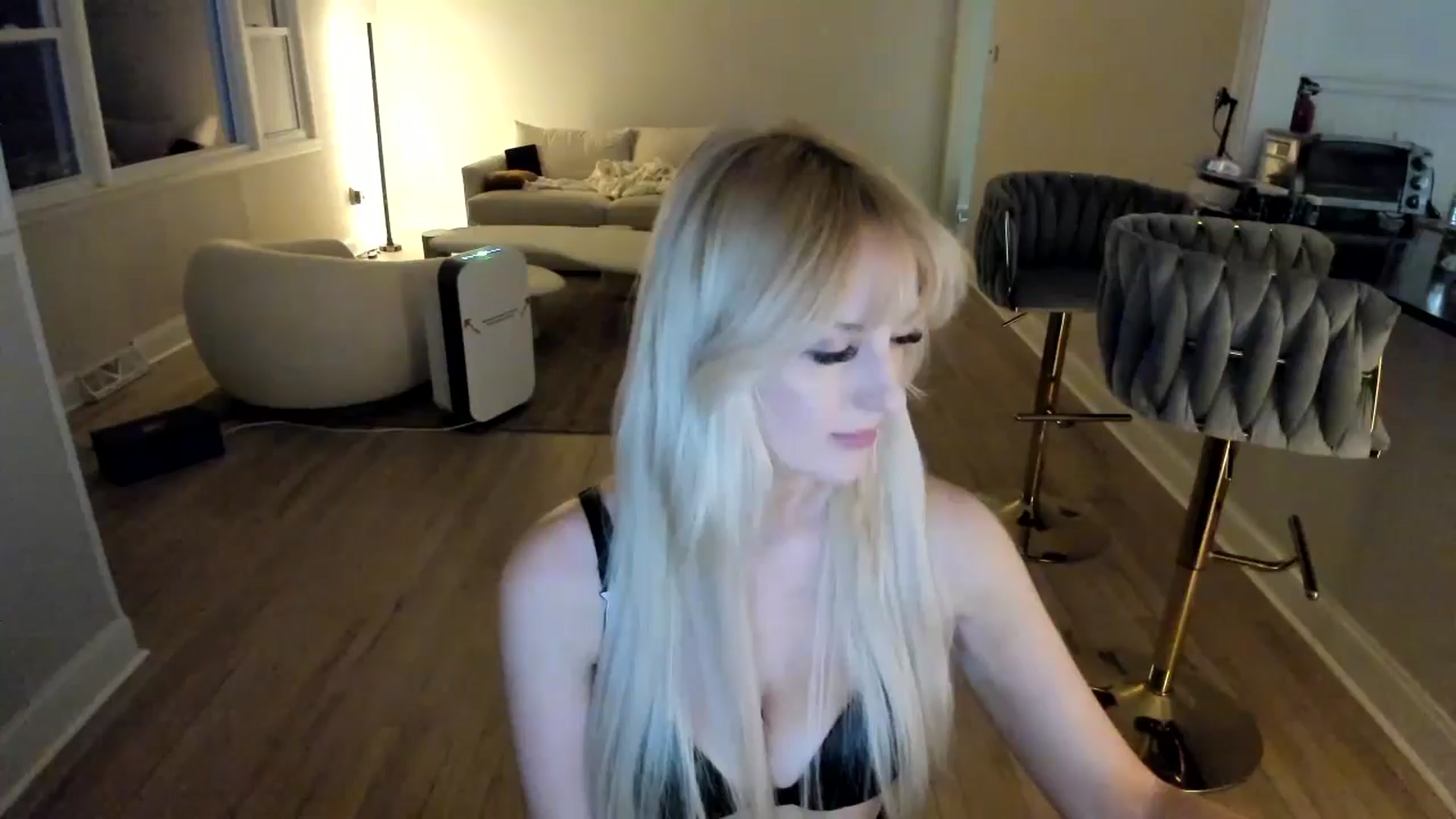 Gallery image thumbnail from Milk_Party's myfreecams stream on, 02/03/2025, 01:45 image 19 of 20