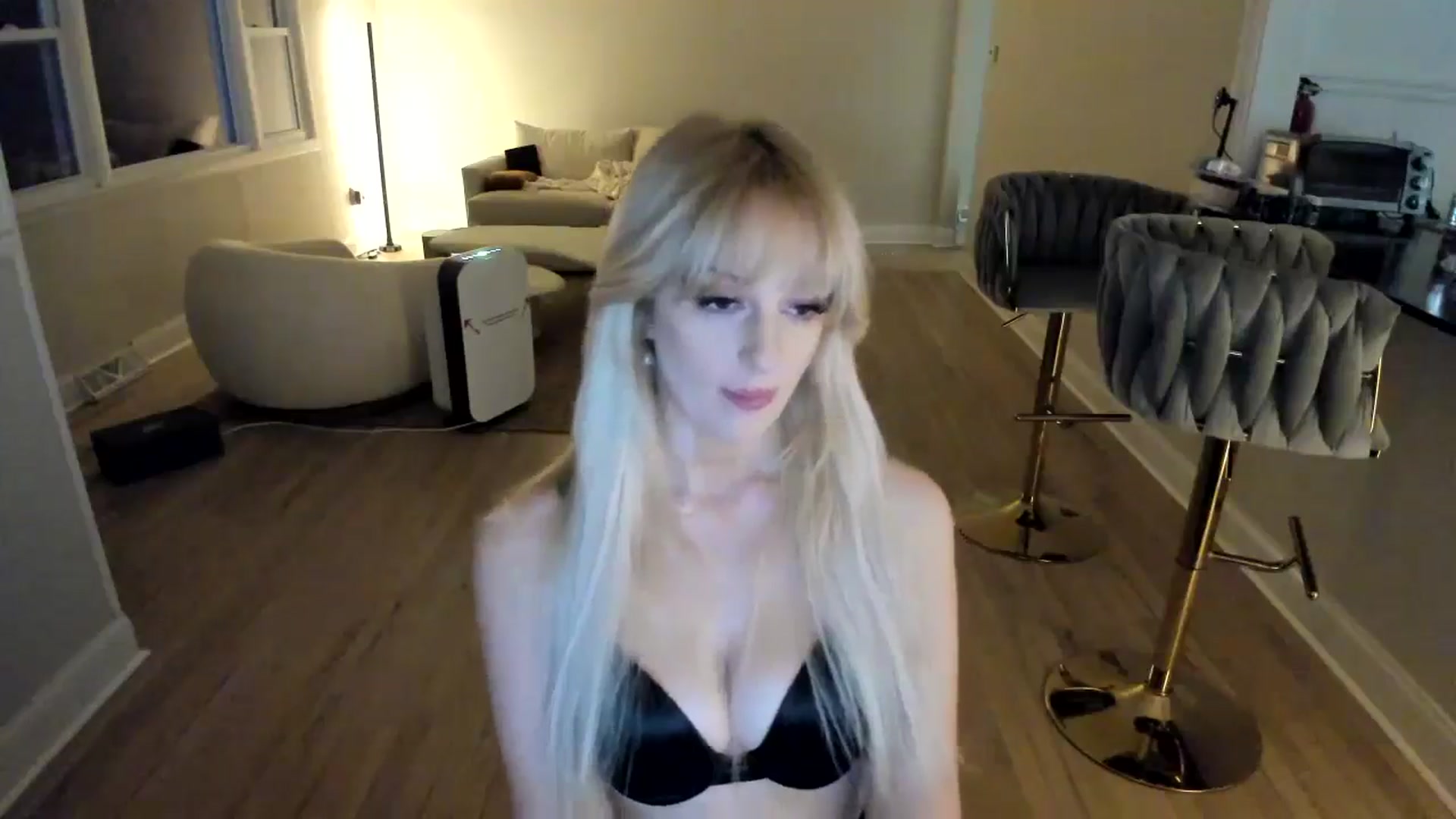 Gallery image thumbnail from Milk_Party's myfreecams stream on, 02/03/2025, 01:45 image 7 of 20