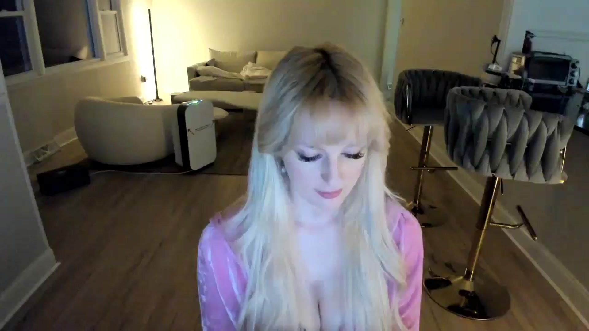 Gallery image thumbnail from Milk_Party's myfreecams stream on, 02/04/2025, 04:12 image 2 of 20