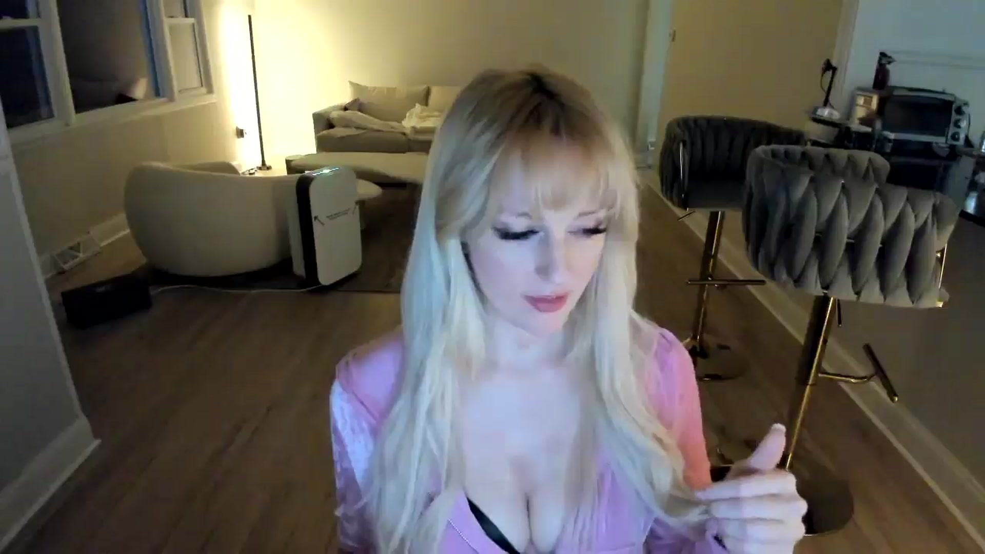 Gallery image thumbnail from Milk_Party's myfreecams stream on, 02/04/2025, 04:12 image 3 of 20