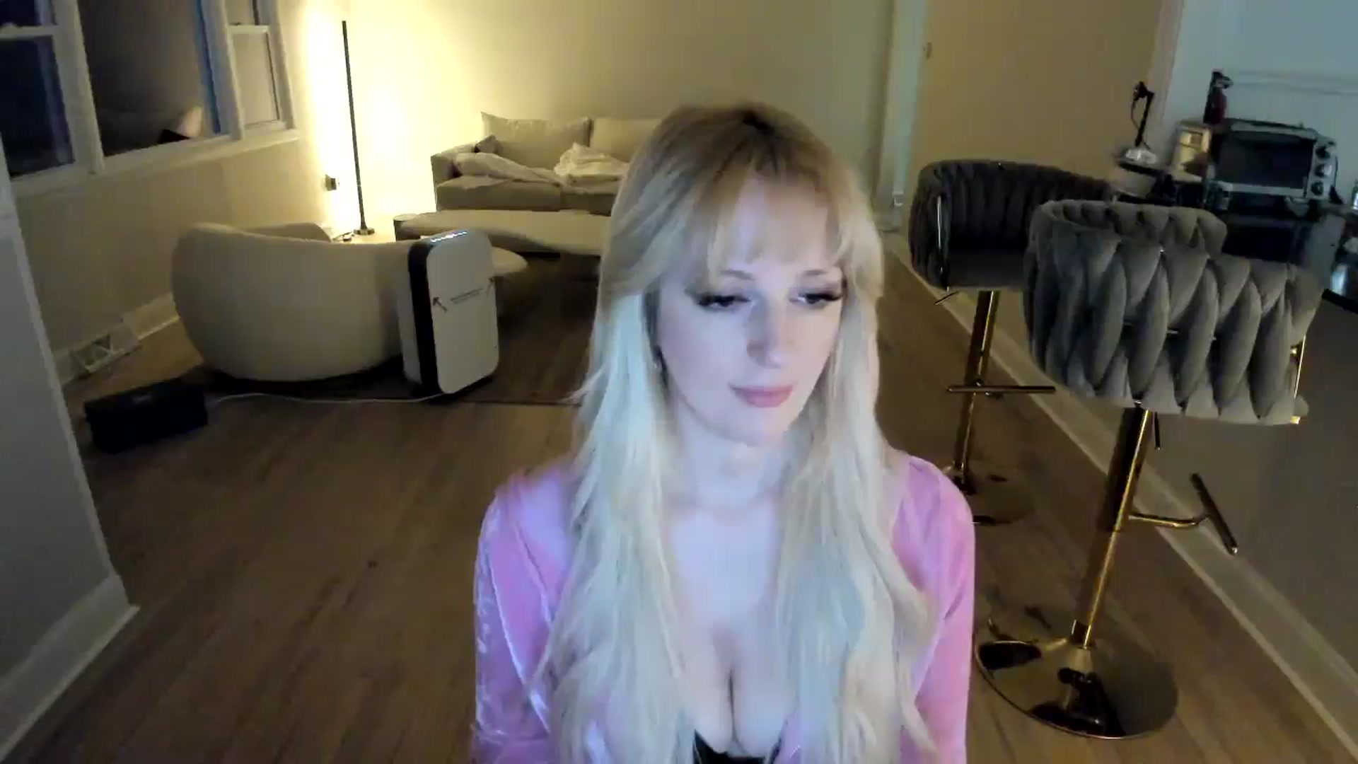 Gallery image thumbnail from Milk_Party's myfreecams stream on, 02/04/2025, 04:12 image 14 of 20