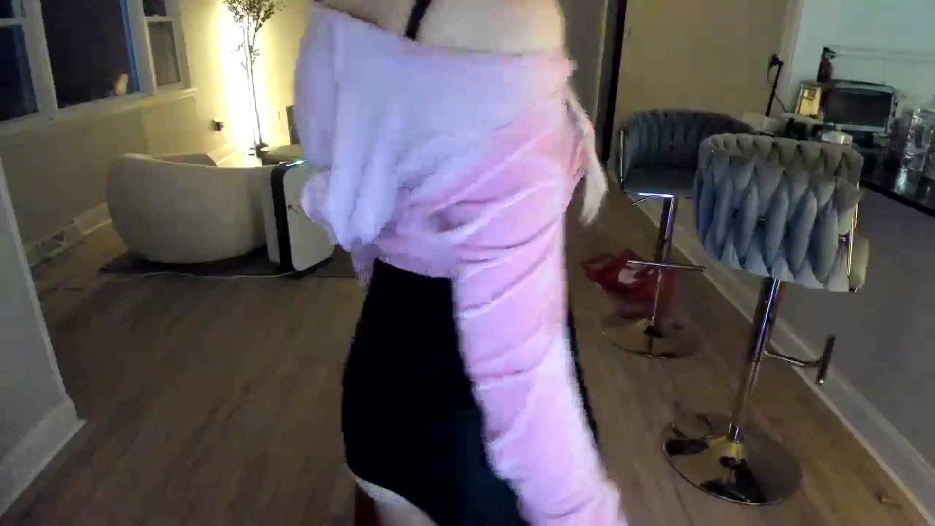 Gallery image thumbnail from Milk_Party's myfreecams stream on, 02/07/2025, 05:34 image 10 of 20