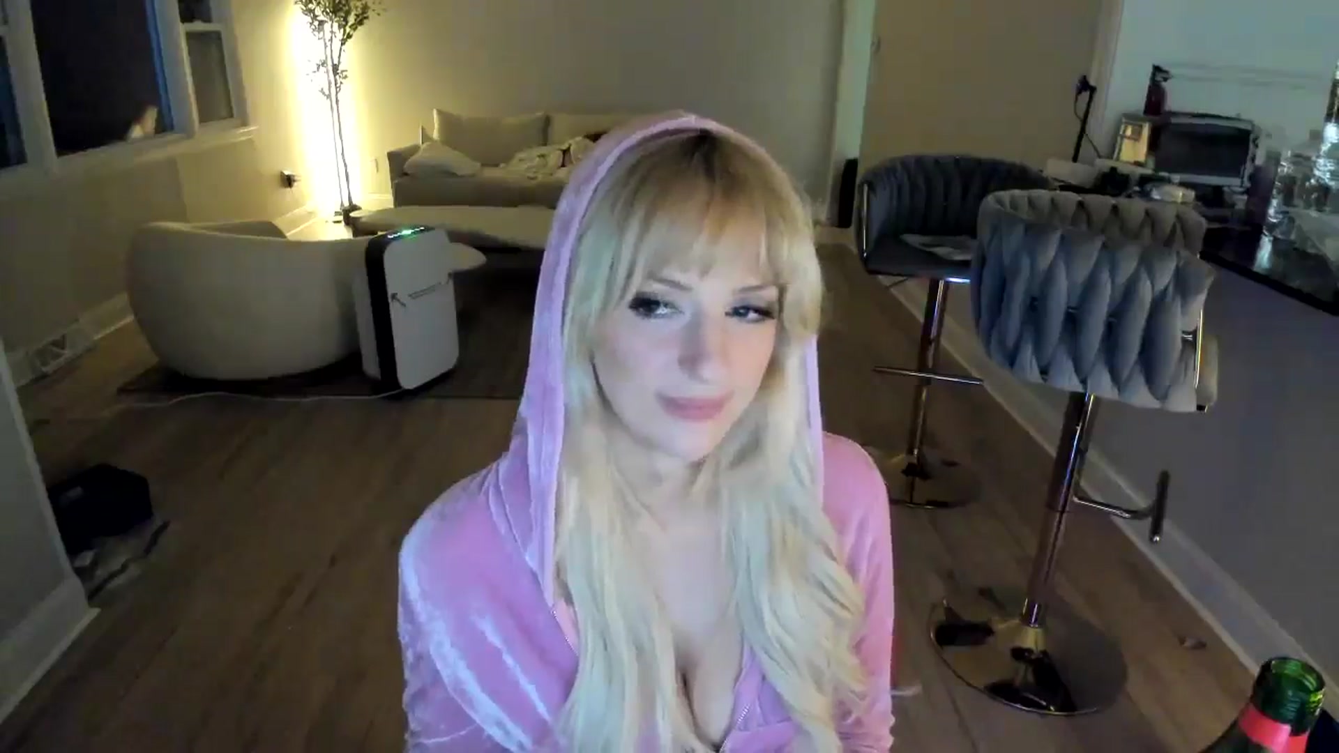Gallery image thumbnail from Milk_Party's myfreecams stream on, 02/09/2025, 05:42 image 2 of 20
