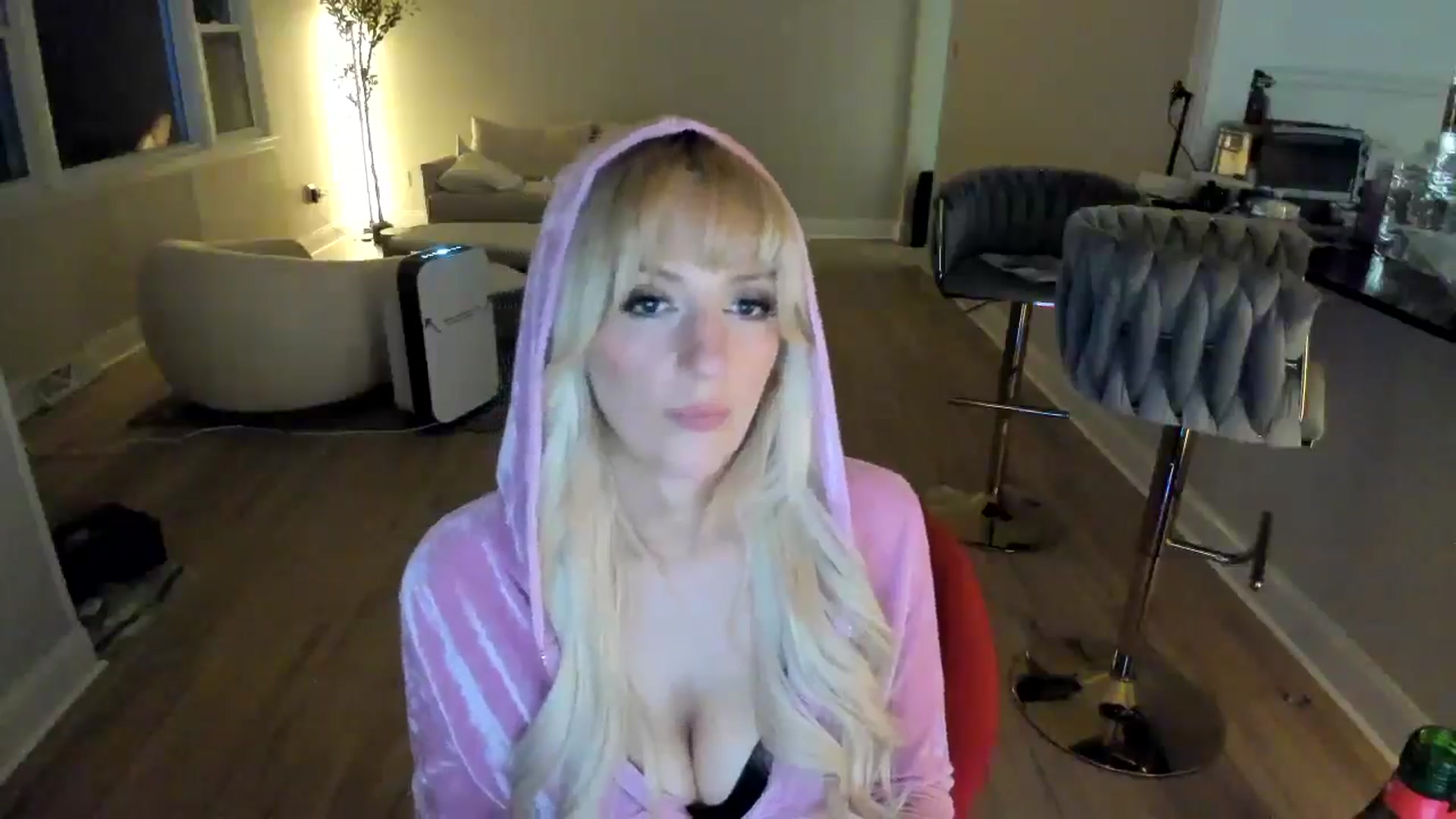 Gallery image thumbnail from Milk_Party's myfreecams stream on, 02/09/2025, 05:42 image 17 of 20