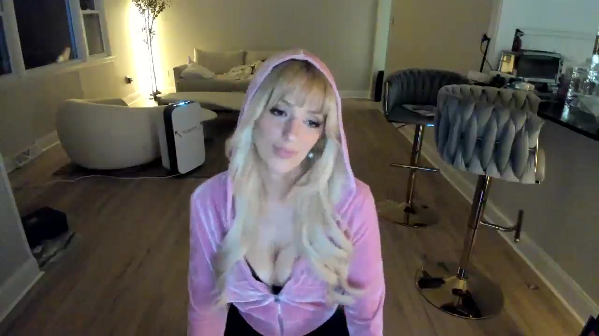 Gallery image thumbnail from Milk_Party's myfreecams stream on, 02/09/2025, 07:48 image 9 of 20