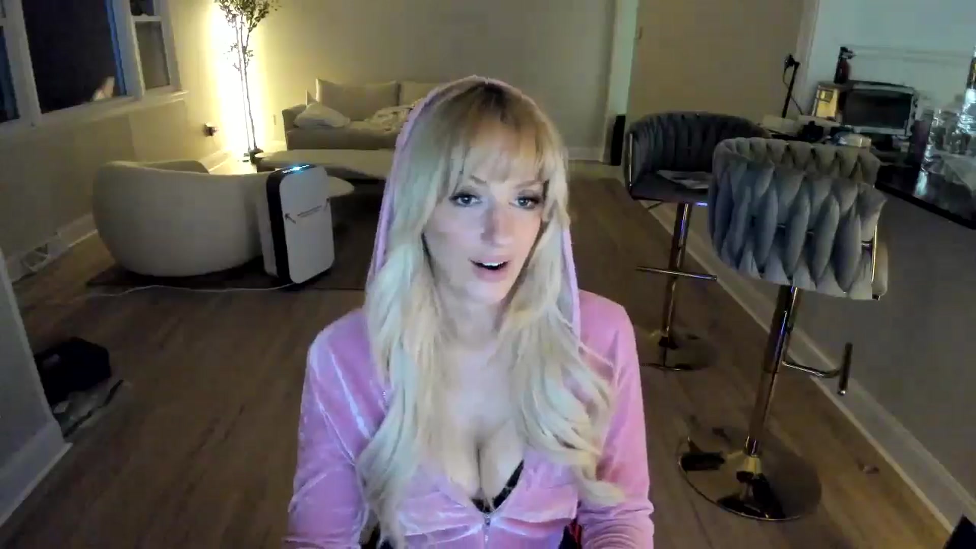 Gallery image thumbnail from Milk_Party's myfreecams stream on, 02/09/2025, 07:48 image 6 of 20