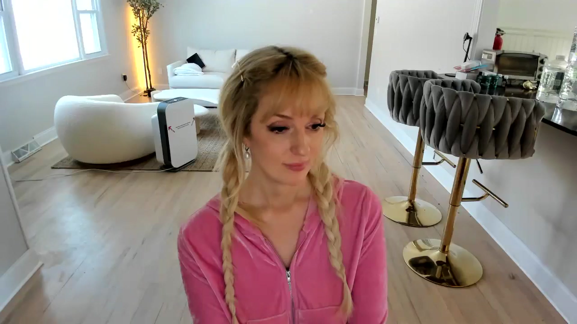 Gallery image thumbnail from Milk_Party's myfreecams stream on, 02/10/2025, 14:06 image 13 of 20