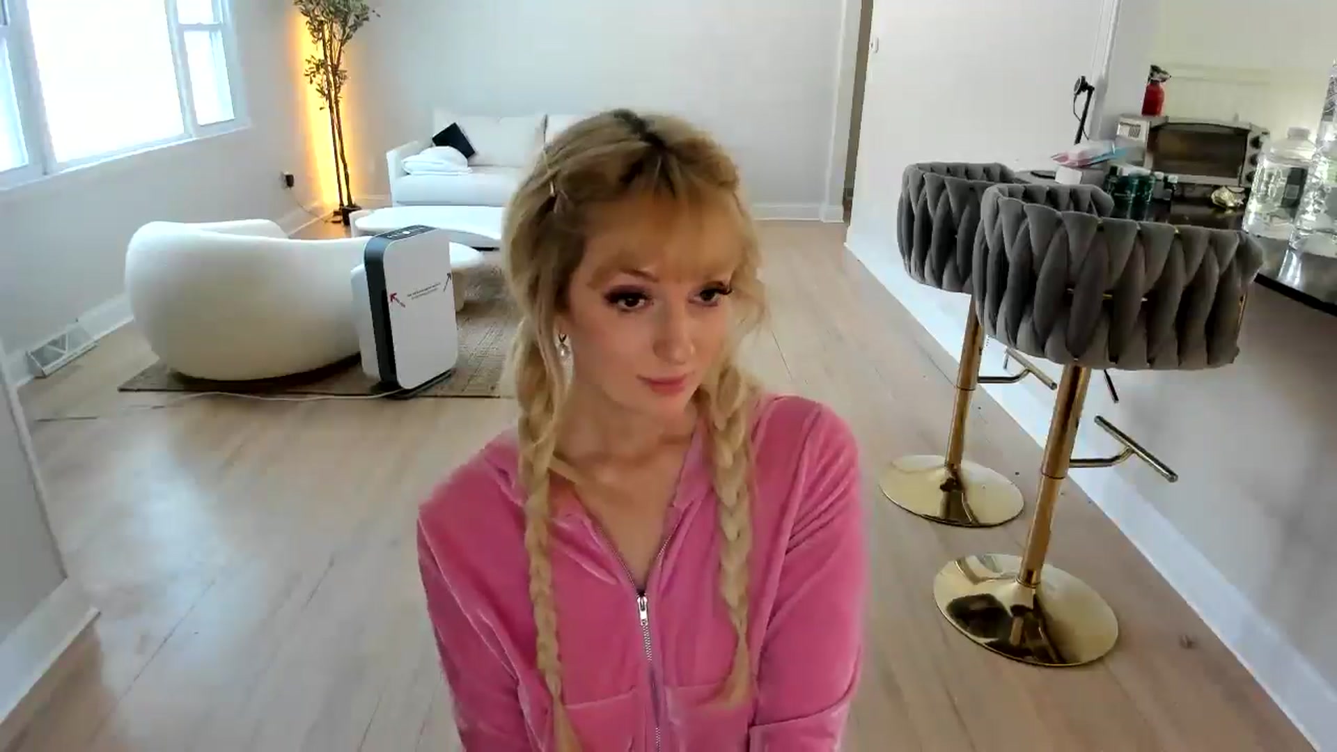 Gallery image thumbnail from Milk_Party's myfreecams stream on, 02/10/2025, 14:06 image 11 of 20