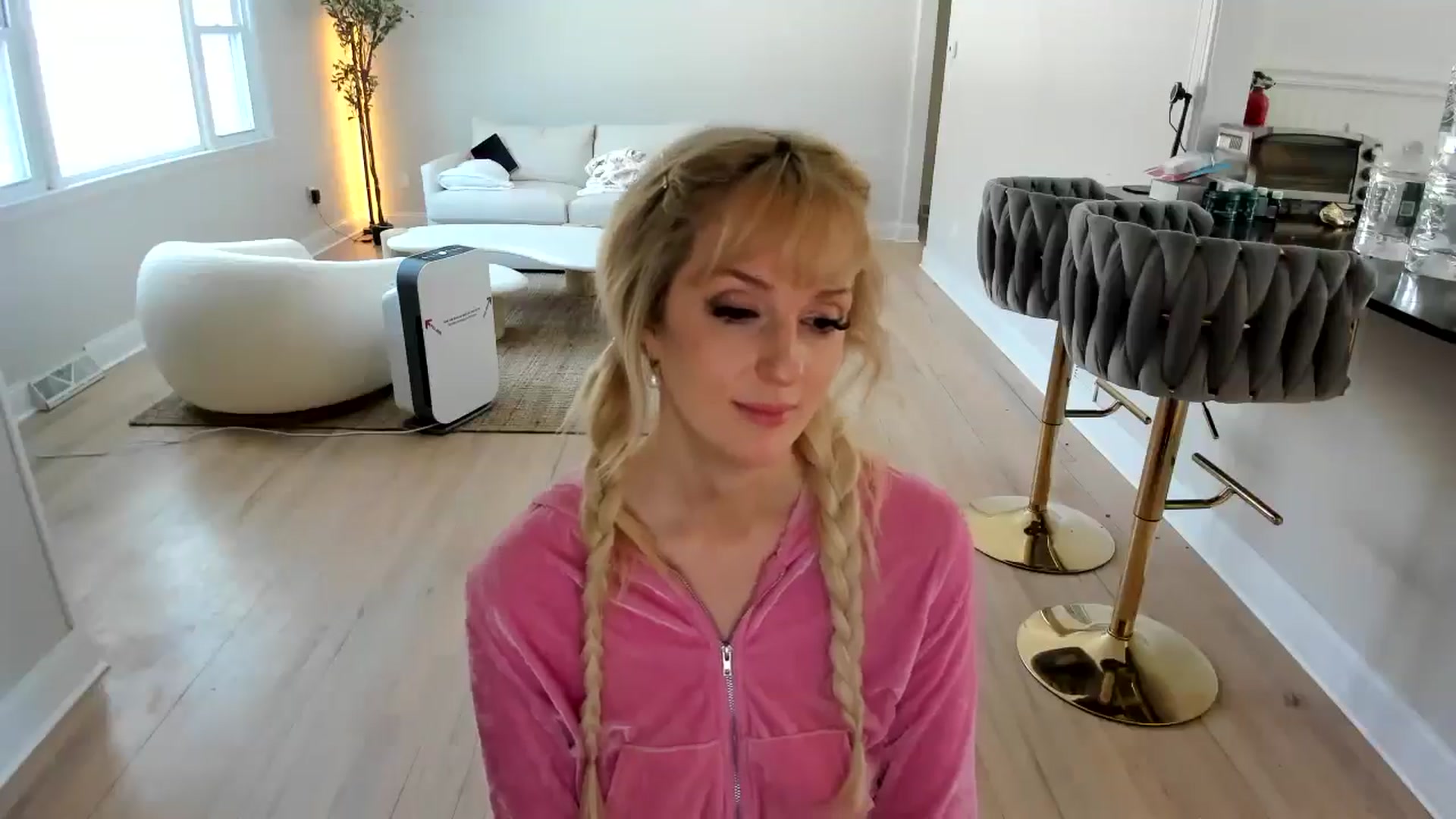 Gallery image thumbnail from Milk_Party's myfreecams stream on, 02/10/2025, 15:28 image 4 of 20