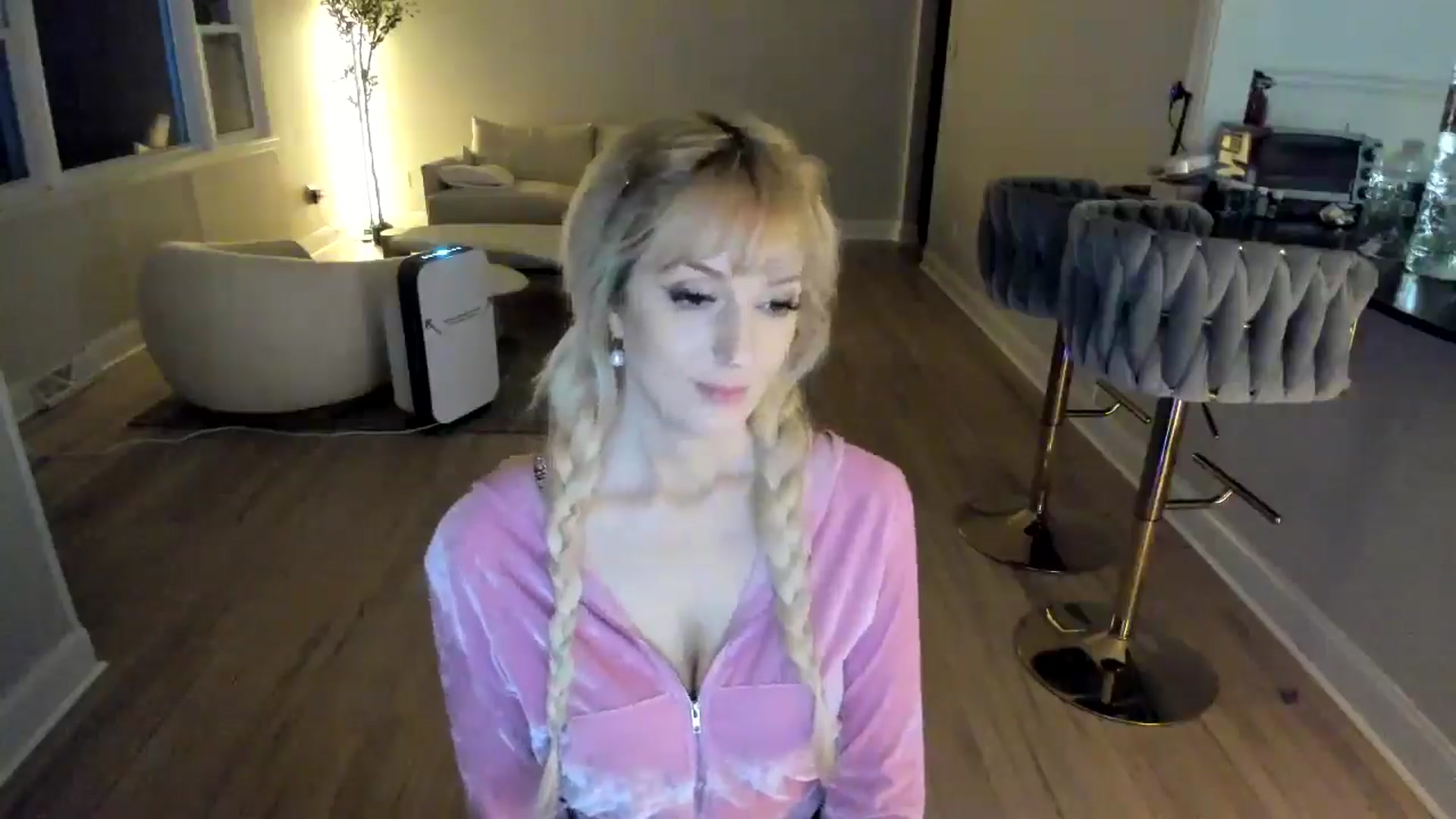 Gallery image thumbnail from Milk_Party's myfreecams stream on, 02/11/2025, 02:30 image 13 of 20