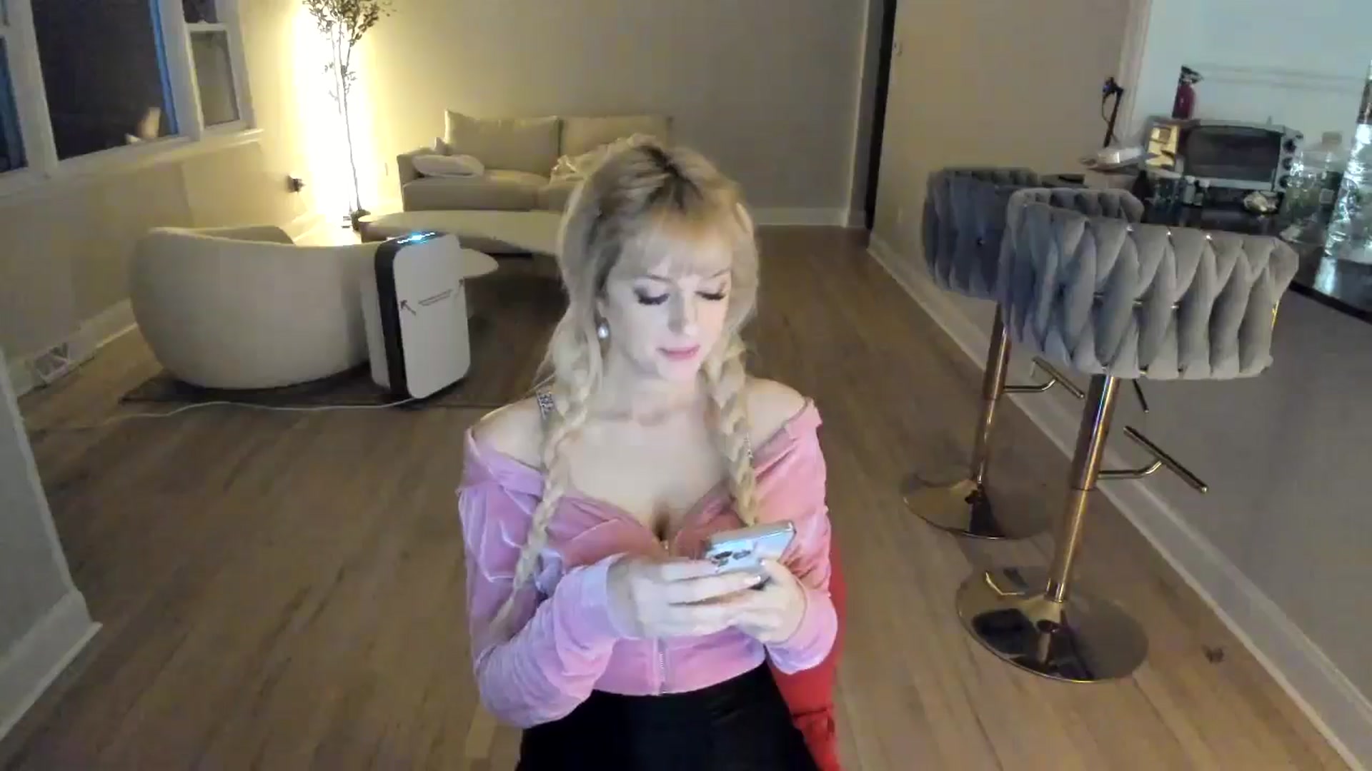 Gallery image thumbnail from Milk_Party's myfreecams stream on, 02/11/2025, 04:52 image 17 of 20