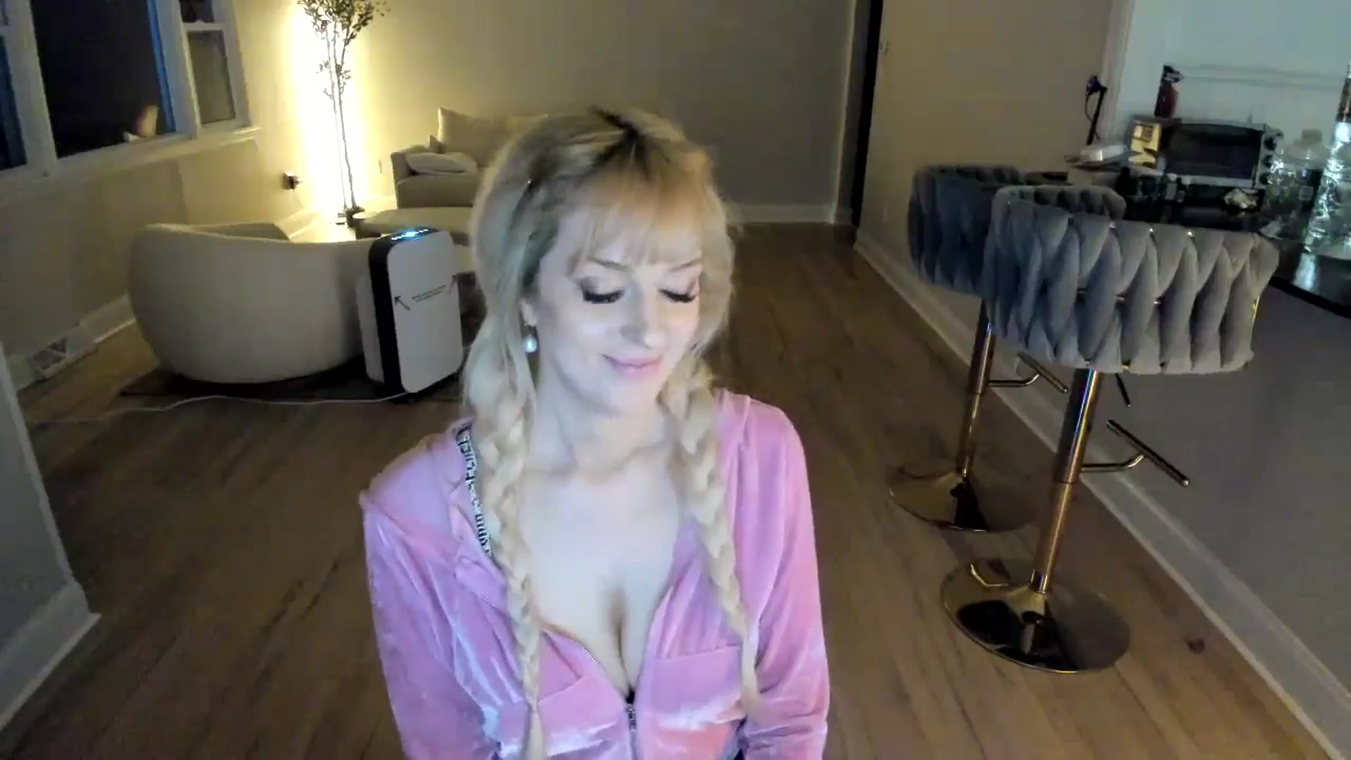 Gallery image thumbnail from Milk_Party's myfreecams stream on, 02/11/2025, 04:52 image 15 of 20