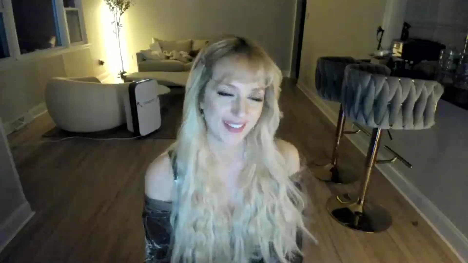 Gallery image thumbnail from Milk_Party's myfreecams stream on, 02/14/2025, 03:50 image 11 of 20