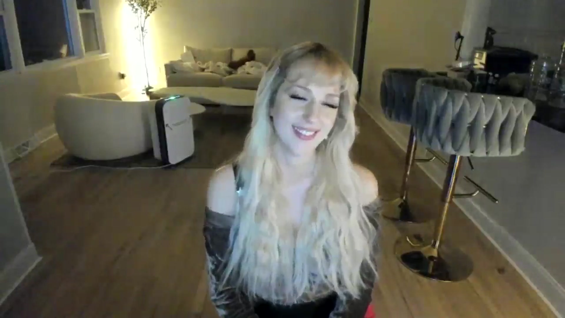 Gallery image thumbnail from Milk_Party's myfreecams stream on, 02/14/2025, 03:50 image 14 of 20