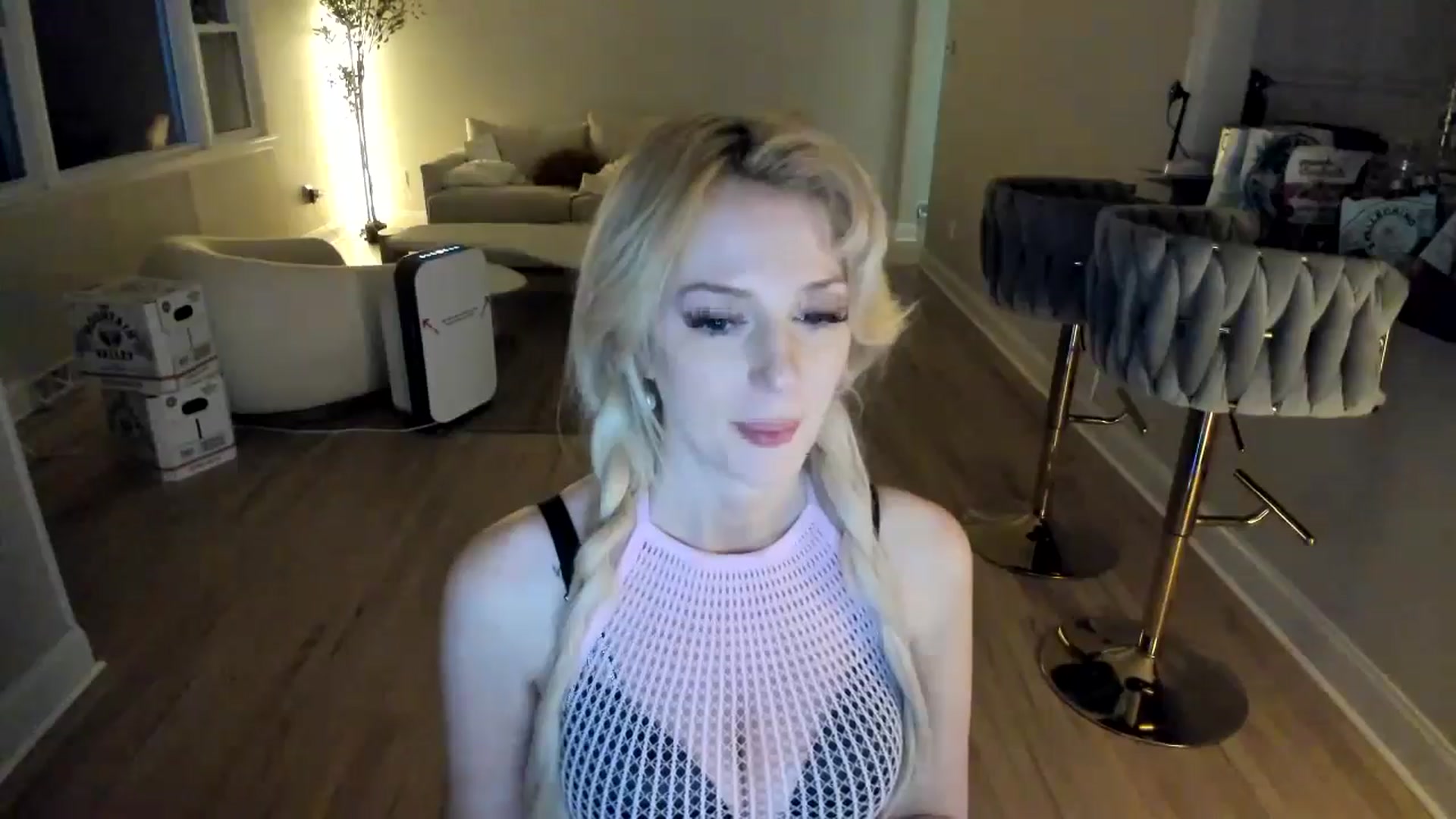 Gallery image thumbnail from Milk_Party's myfreecams stream on, 02/19/2025, 05:17 image 12 of 20