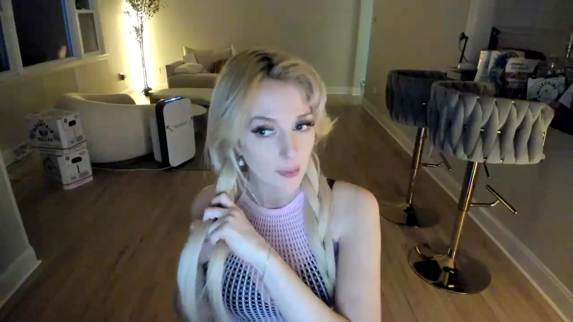 Gallery image thumbnail from Milk_Party's myfreecams stream on, 02/19/2025, 05:17 image 5 of 20