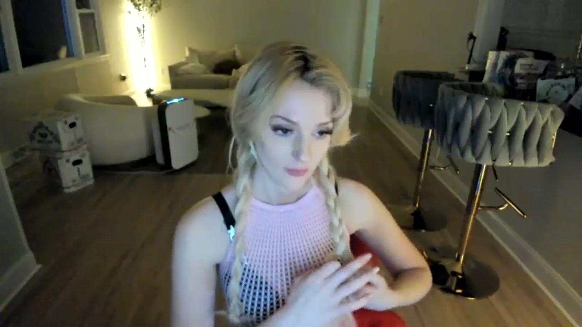 Gallery image thumbnail from Milk_Party's myfreecams stream on, 02/19/2025, 06:10 image 2 of 20