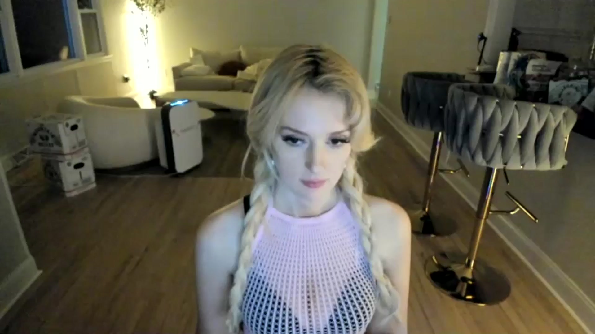 Gallery image thumbnail from Milk_Party's myfreecams stream on, 02/19/2025, 06:10 image 14 of 20