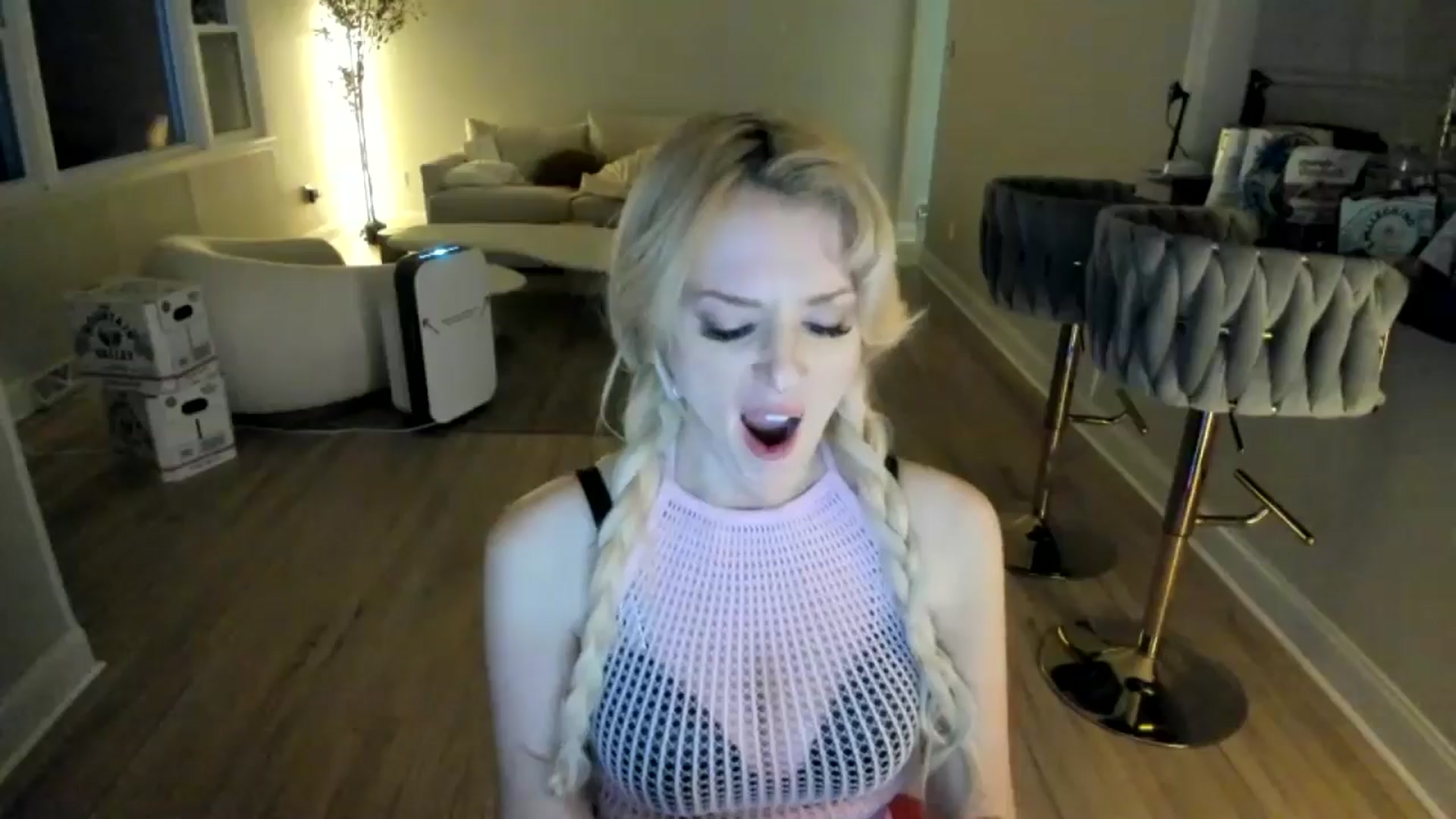 Gallery image thumbnail from Milk_Party's myfreecams stream on, 02/19/2025, 06:10 image 9 of 20