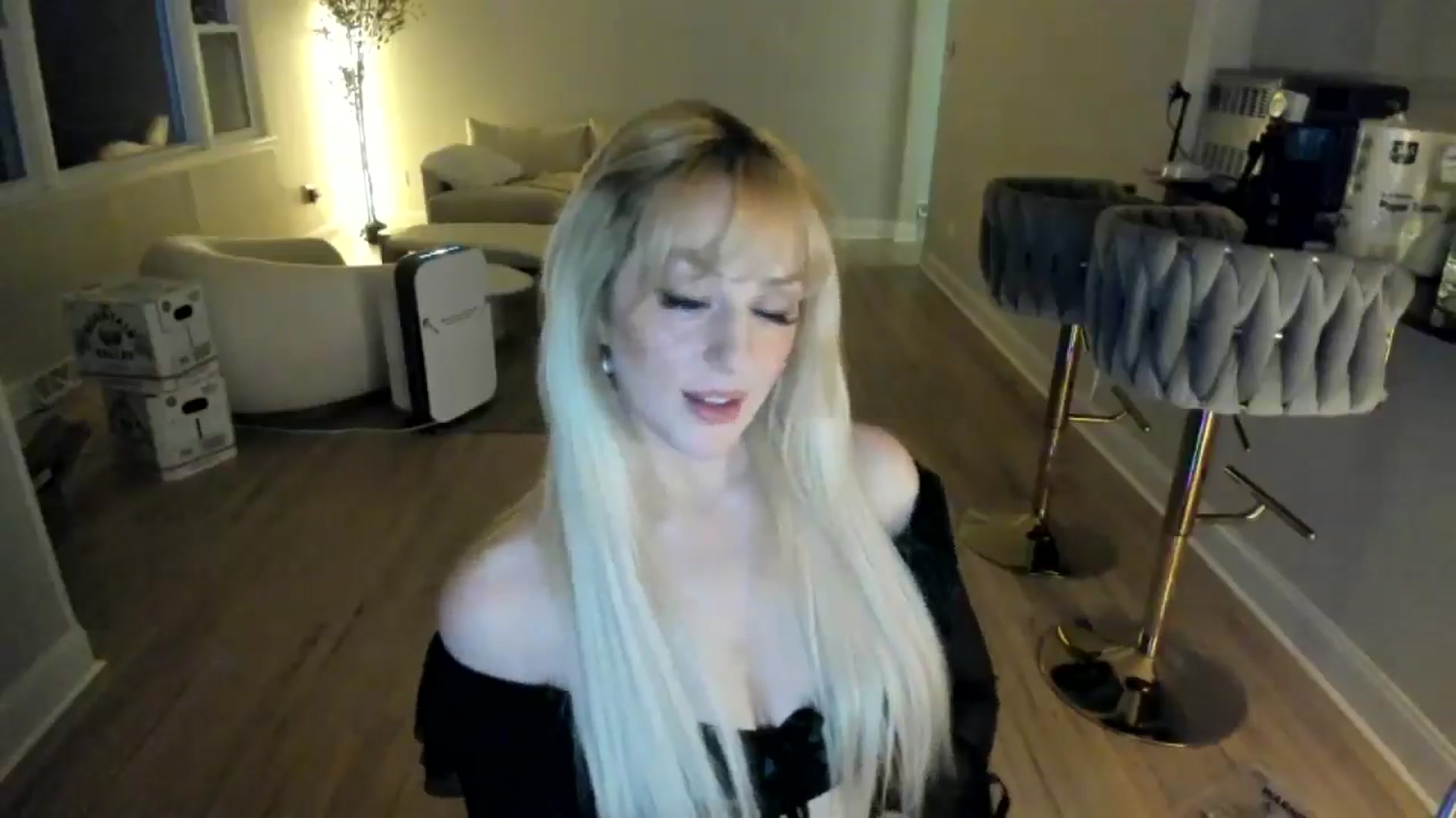 Gallery image thumbnail from Milk_Party's myfreecams stream on, 02/27/2025, 02:41 image 8 of 20