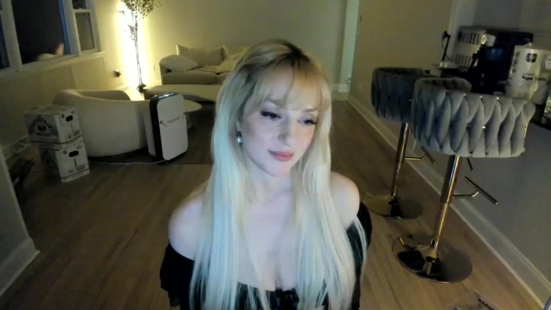 Gallery image thumbnail from Milk_Party's myfreecams stream on, 02/27/2025, 02:41 image 16 of 20