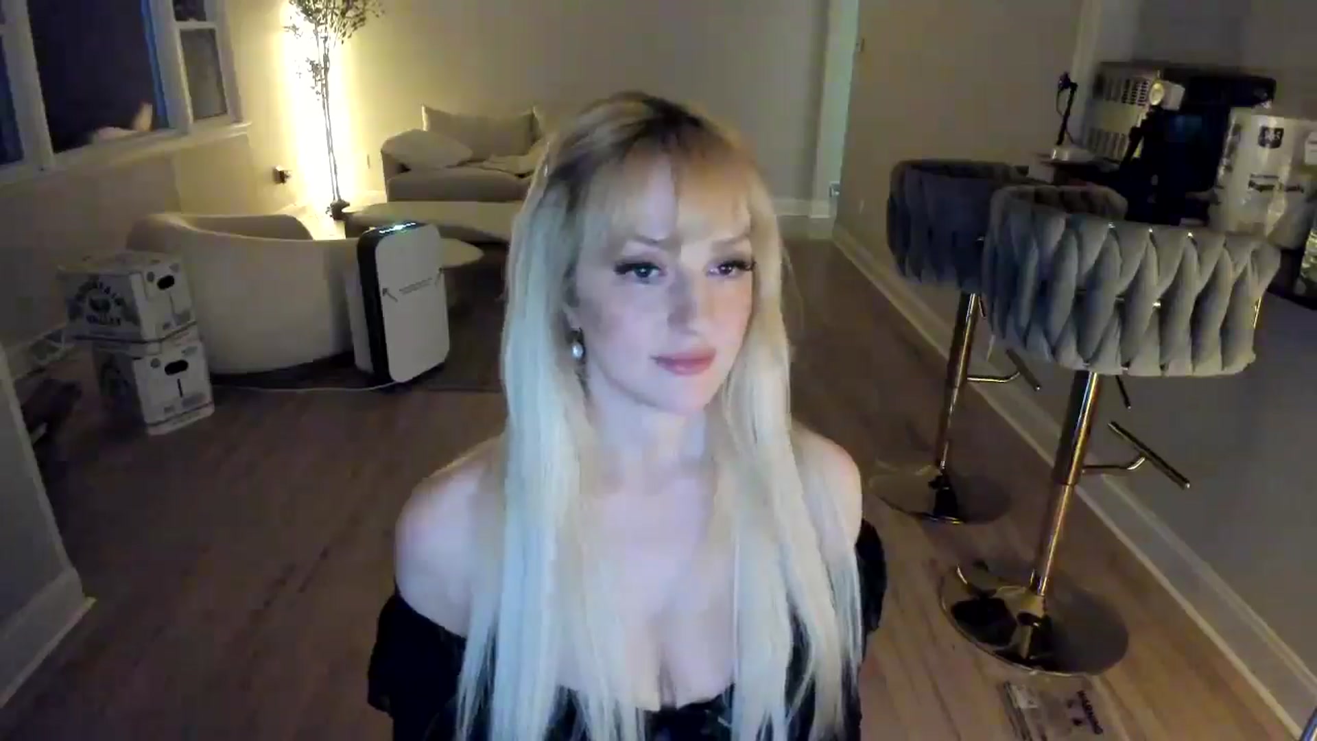 Gallery image thumbnail from Milk_Party's myfreecams stream on, 02/27/2025, 04:26 image 8 of 20