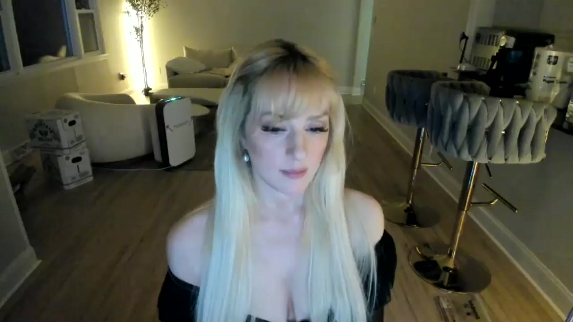 Gallery image thumbnail from Milk_Party's myfreecams stream on, 02/27/2025, 04:26 image 5 of 20
