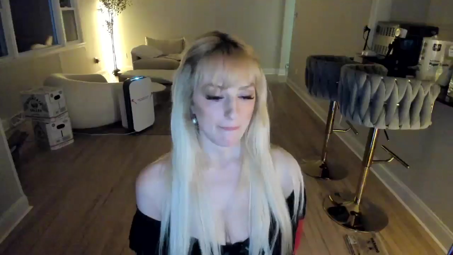 Gallery image thumbnail from Milk_Party's myfreecams stream on, 02/27/2025, 04:26 image 9 of 20
