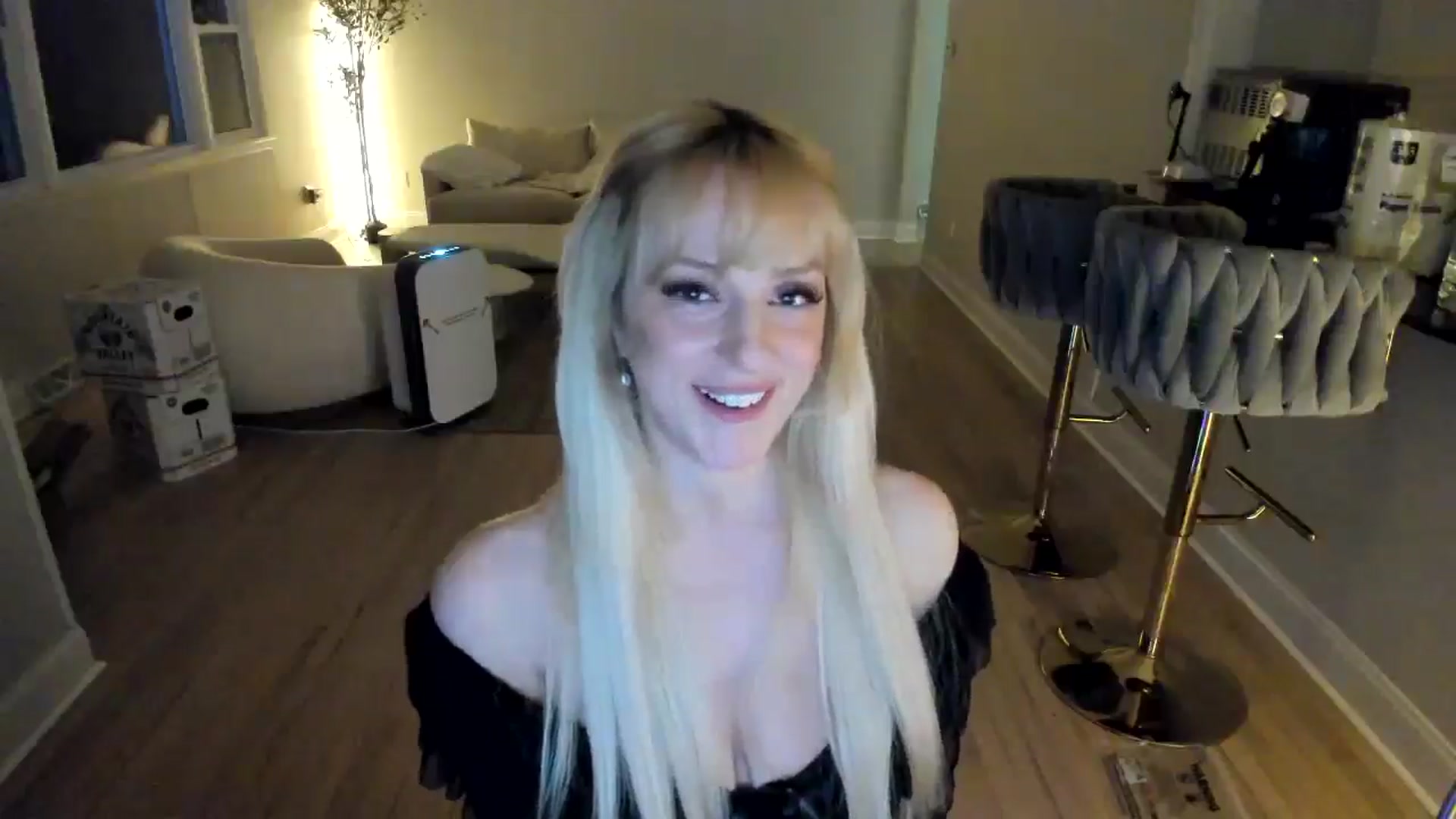 Gallery image thumbnail from Milk_Party's myfreecams stream on, 02/27/2025, 04:26 image 13 of 20
