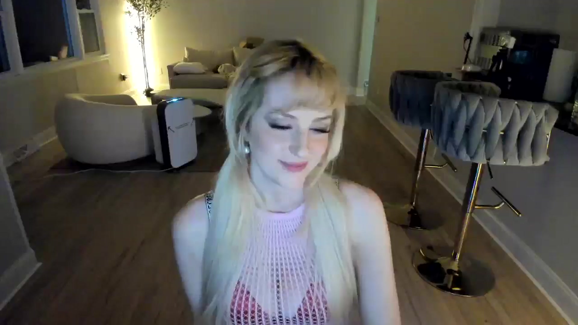 Gallery image thumbnail from Milk_Party's myfreecams stream on, 03/02/2025, 06:28 image 17 of 20