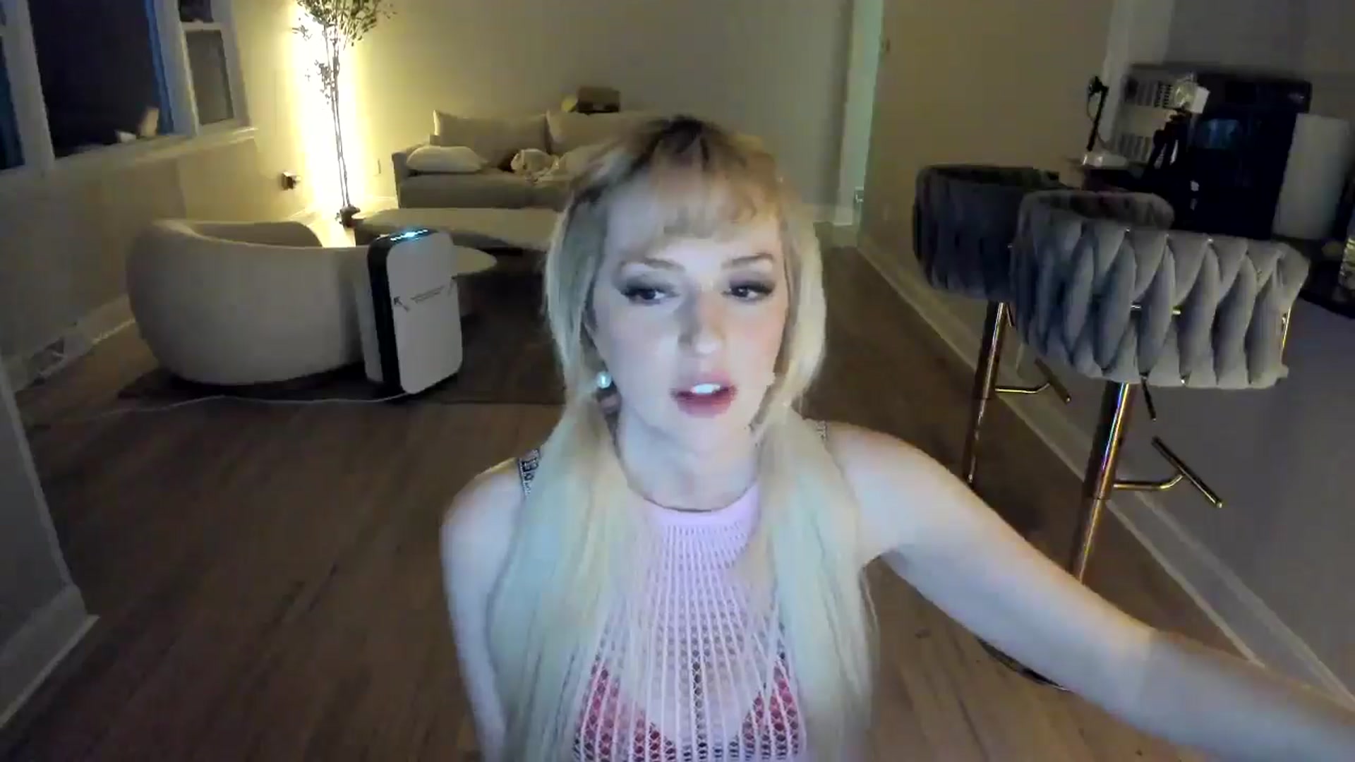 Gallery image thumbnail from Milk_Party's myfreecams stream on, 03/02/2025, 06:28 image 19 of 20