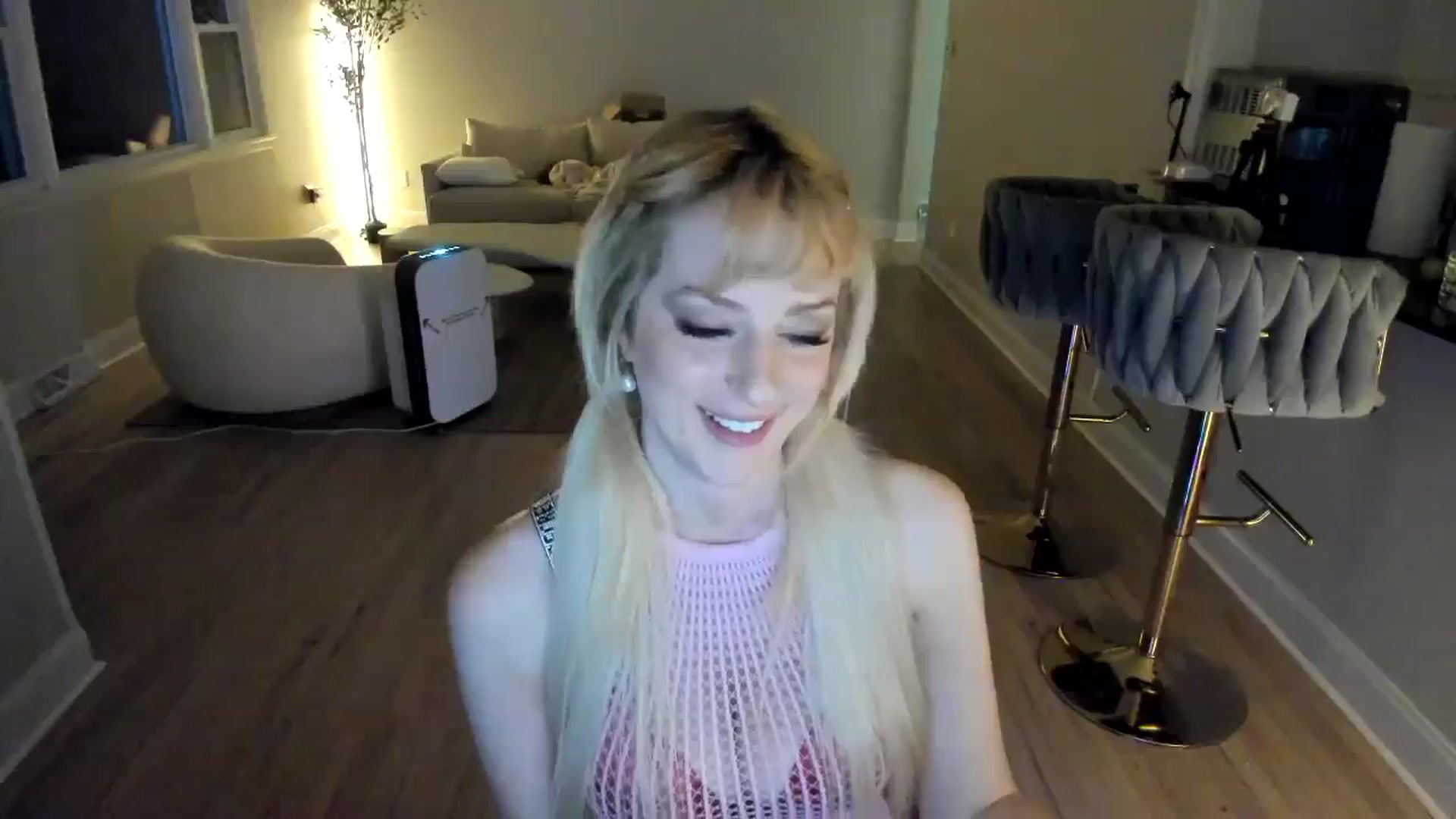 Gallery image thumbnail from Milk_Party's myfreecams stream on, 03/02/2025, 06:28 image 9 of 20