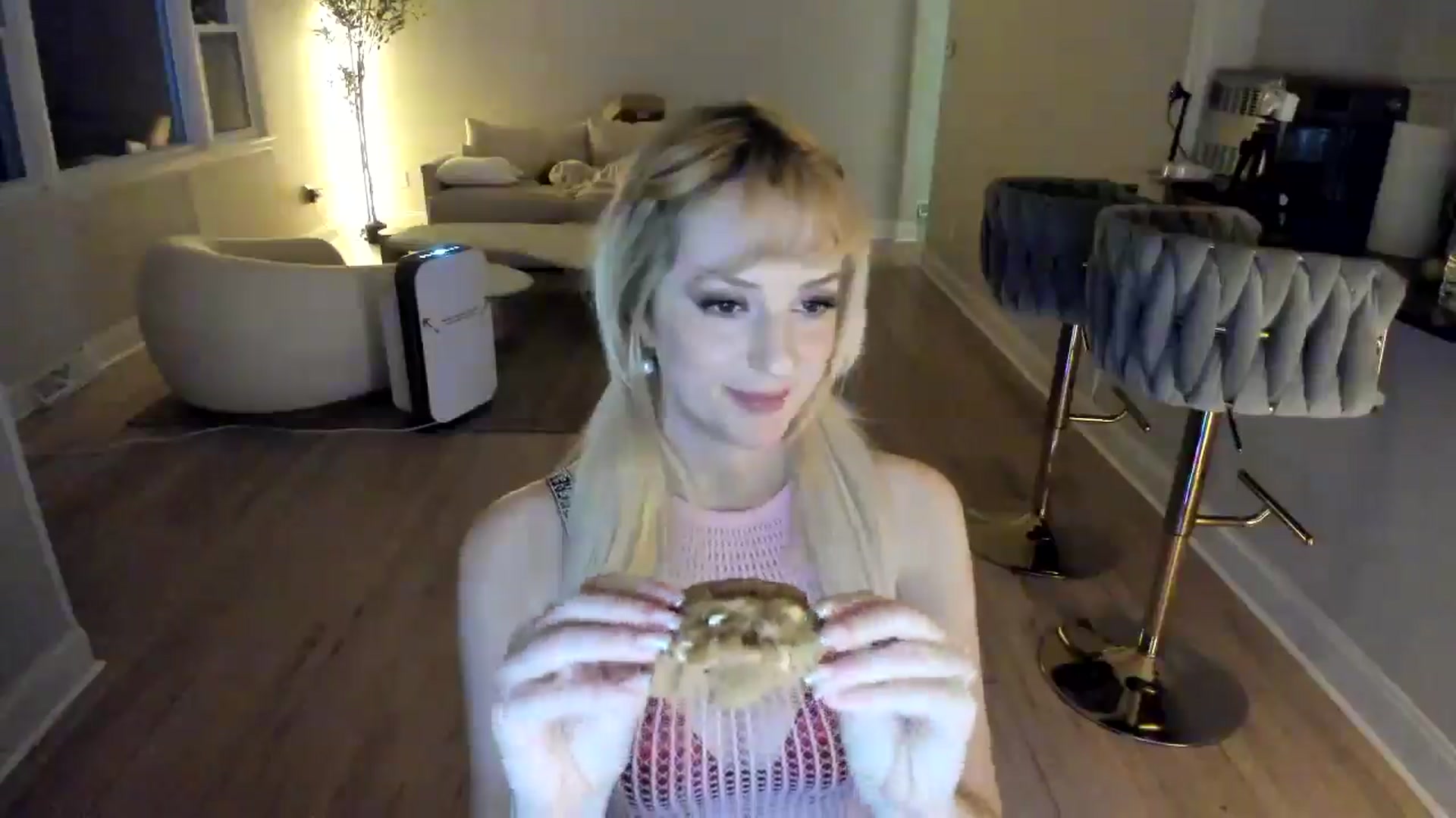 Gallery image thumbnail from Milk_Party's myfreecams stream on, 03/02/2025, 06:28 image 14 of 20
