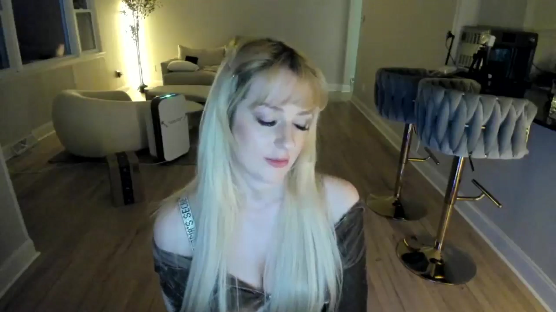 Gallery image thumbnail from Milk_Party's myfreecams stream on, 03/04/2025, 08:06 image 8 of 20