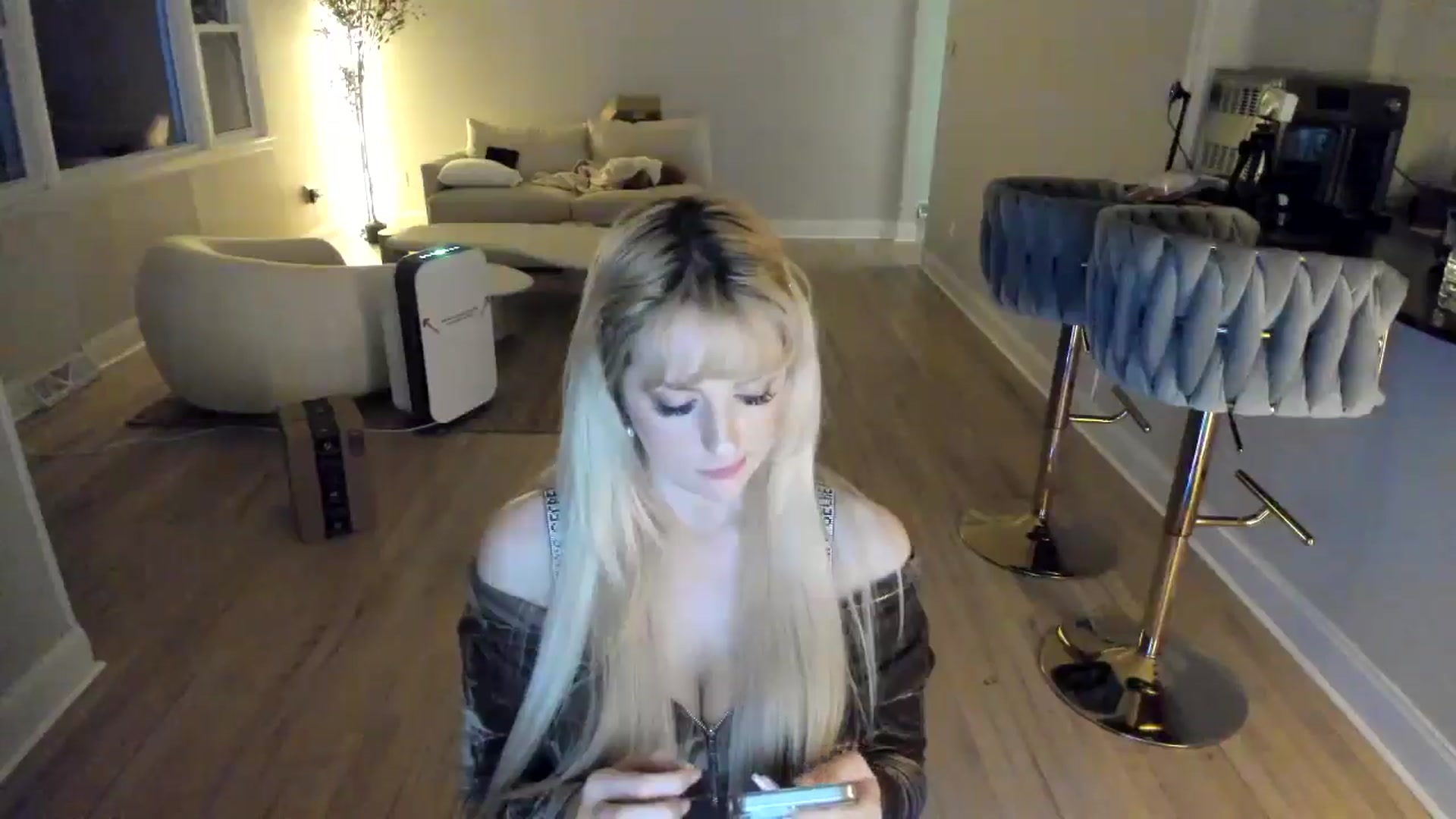 Gallery image thumbnail from Milk_Party's myfreecams stream on, 03/04/2025, 08:06 image 20 of 20