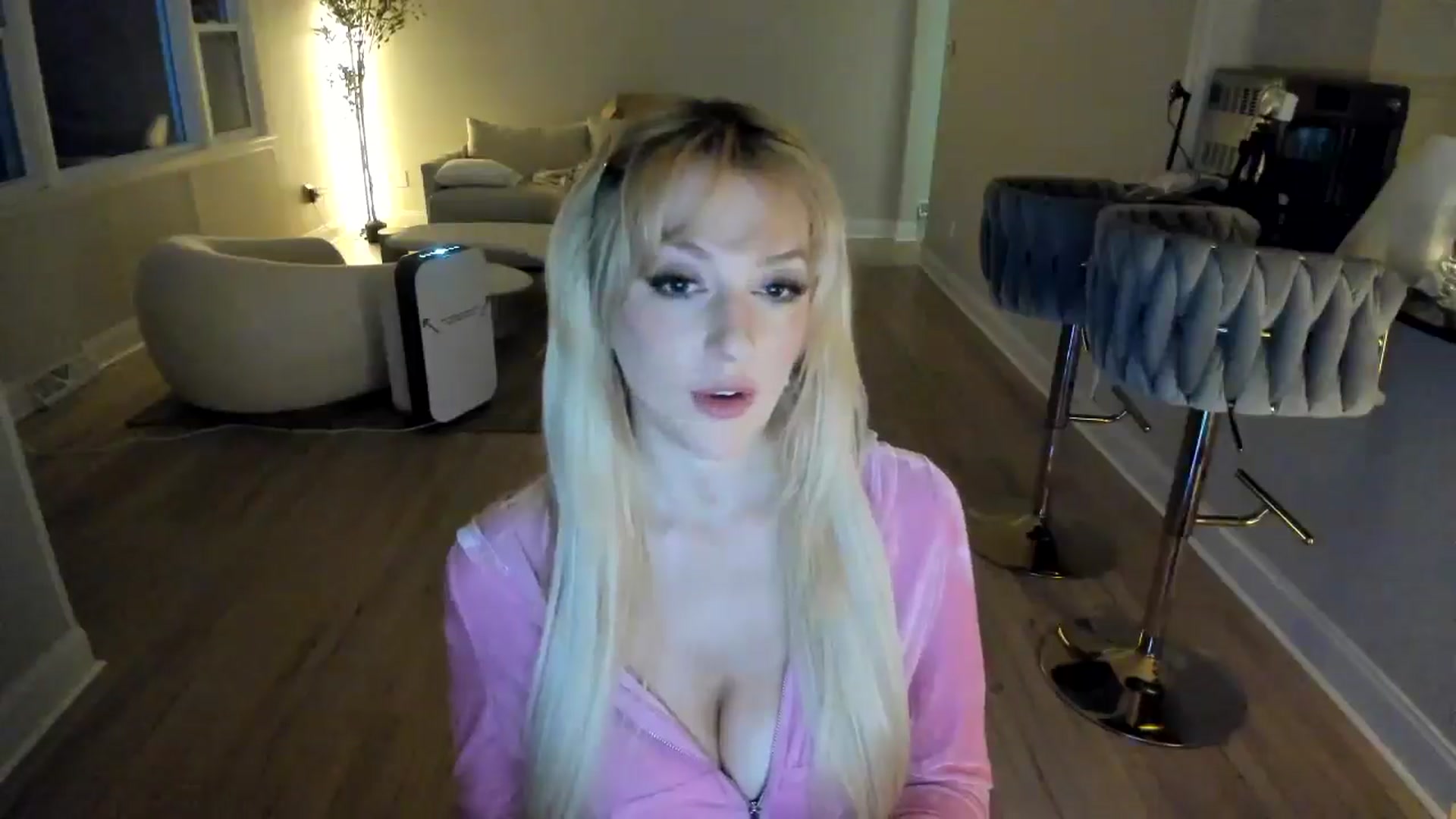 Gallery image thumbnail from Milk_Party's myfreecams stream on, 03/04/2025, 23:21 image 20 of 20