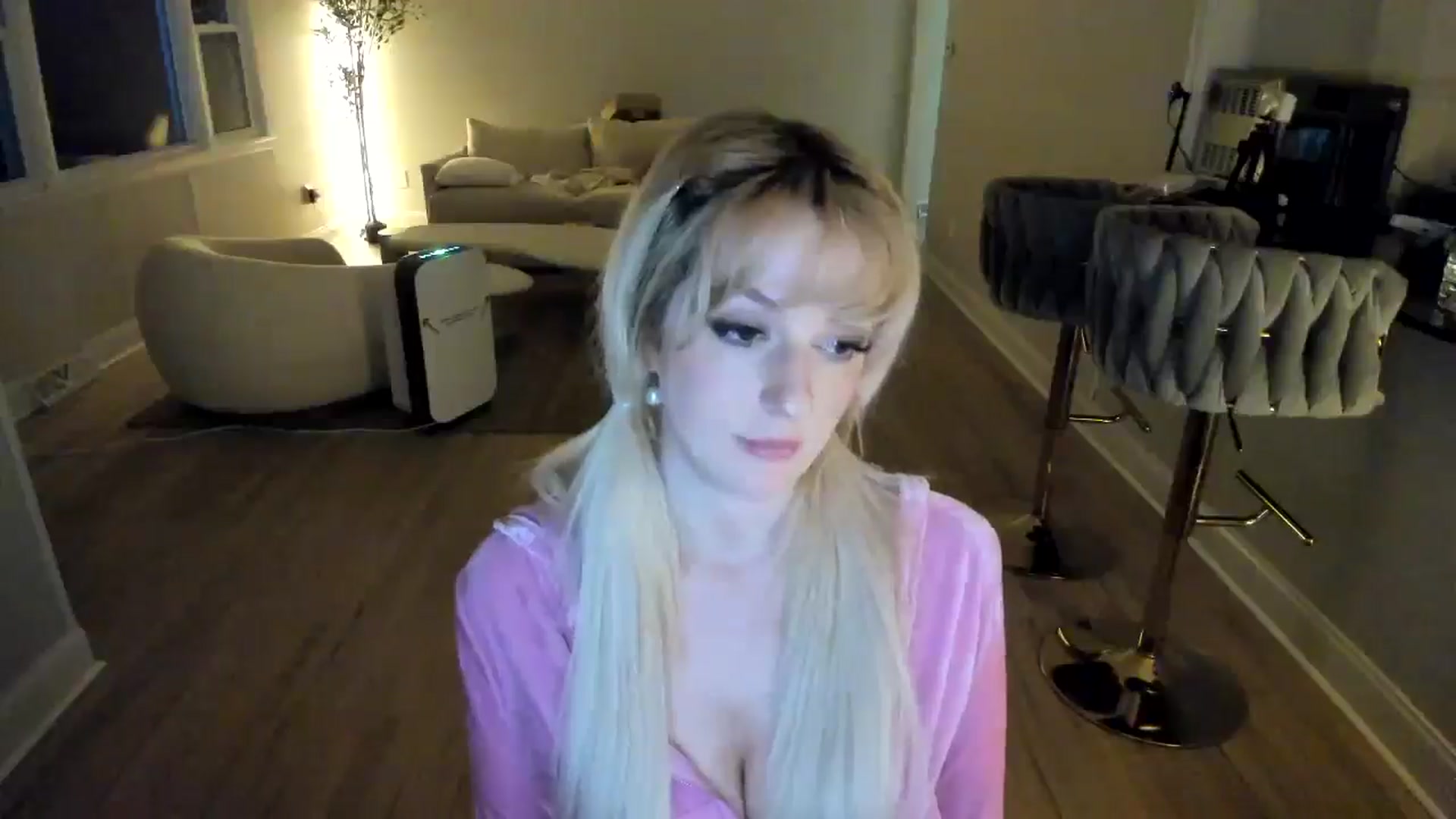 Gallery image thumbnail from Milk_Party's myfreecams stream on, 03/05/2025, 08:59 image 20 of 20