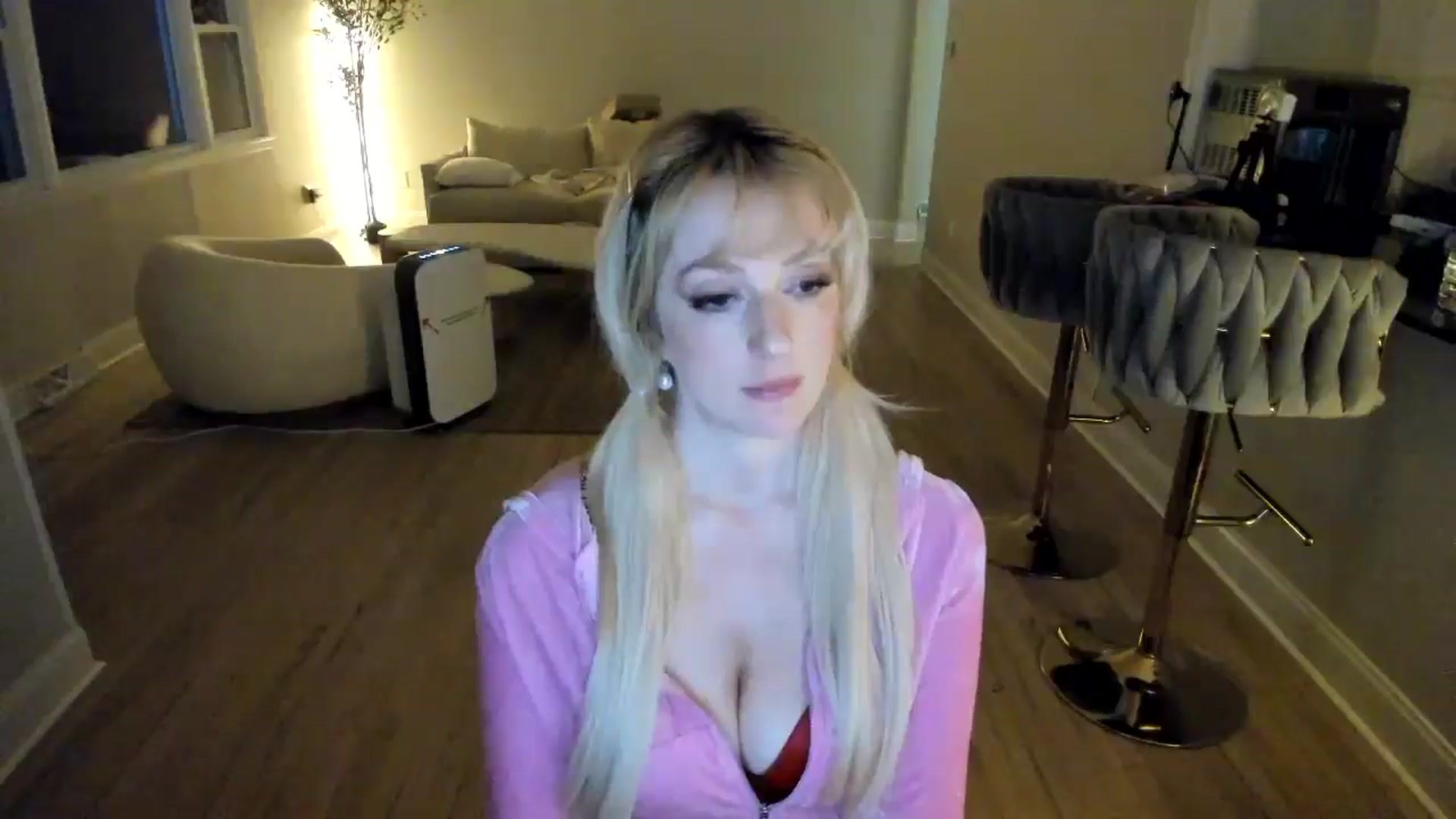 Gallery image thumbnail from Milk_Party's myfreecams stream on, 03/05/2025, 08:59 image 14 of 20