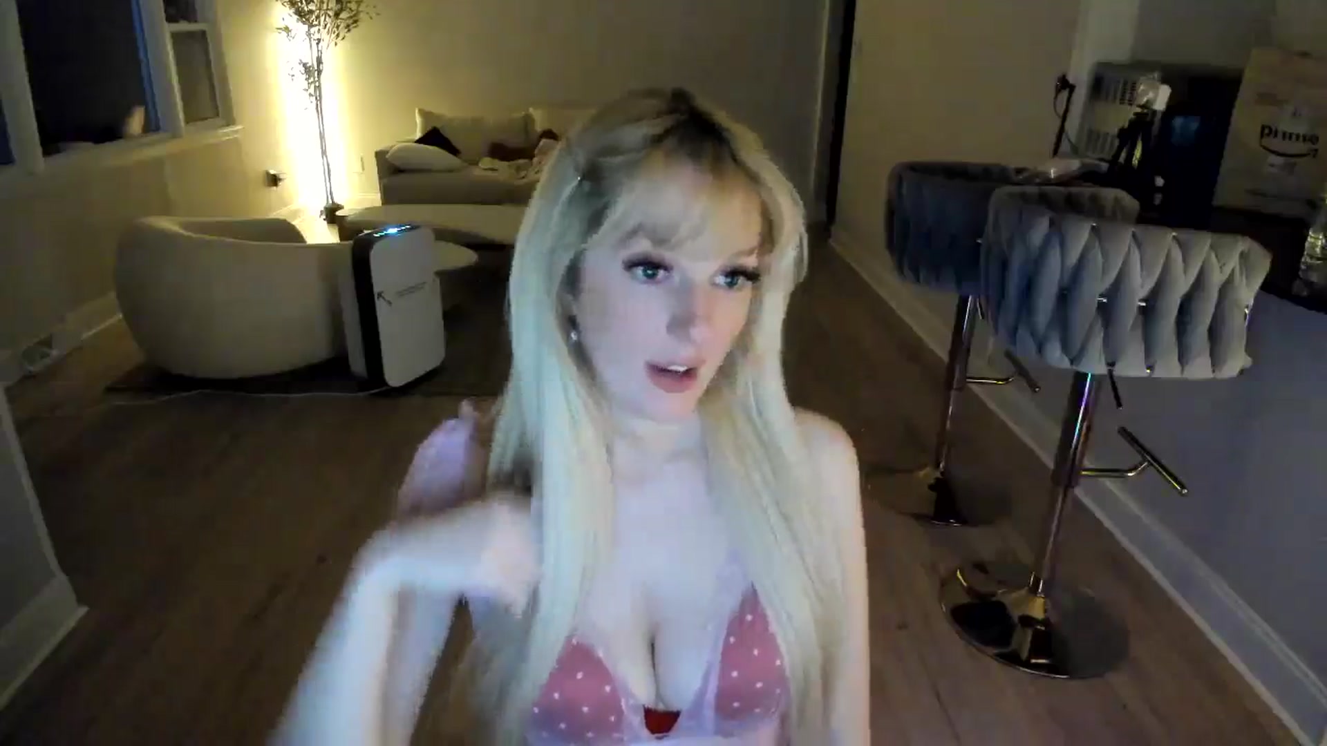Gallery image thumbnail from Milk_Party's myfreecams stream on, 03/08/2025, 01:57 image 13 of 20