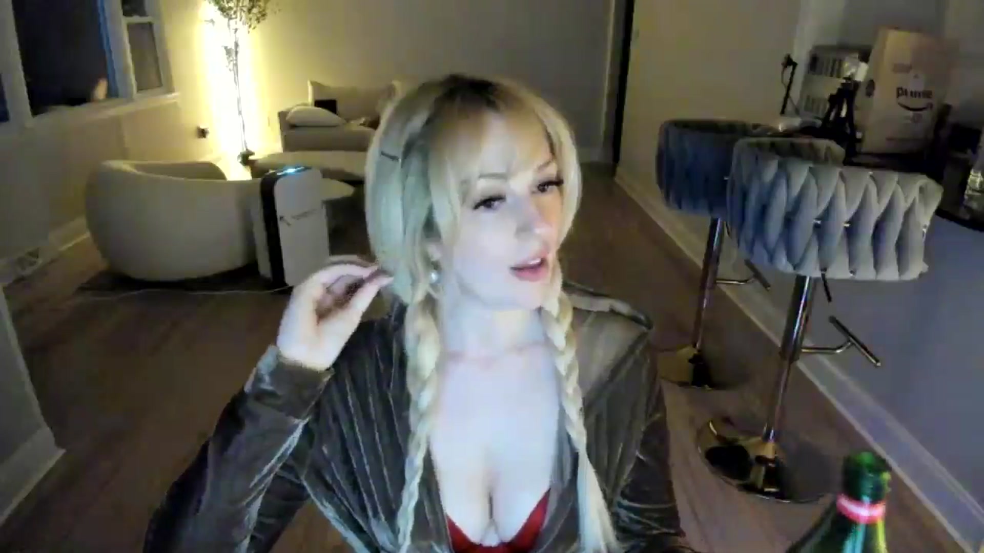 Gallery image thumbnail from Milk_Party's myfreecams stream on, 03/08/2025, 10:48 image 3 of 20