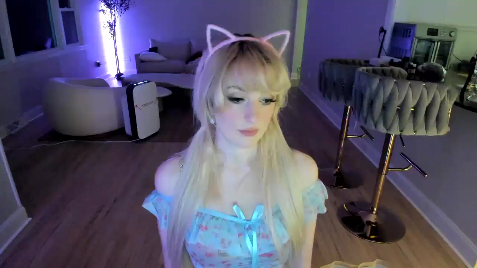 Gallery image thumbnail from Milk_Party's myfreecams stream on, 03/09/2025, 23:39 image 11 of 20