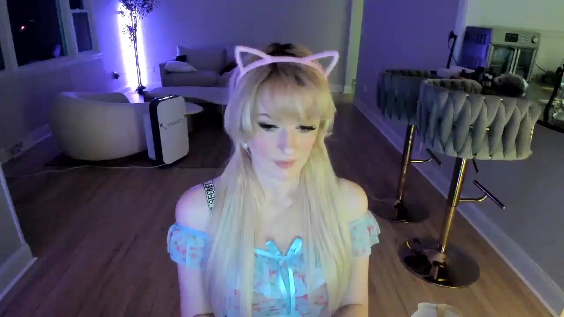 Gallery image thumbnail from Milk_Party's myfreecams stream on, 03/10/2025, 24:48 image 11 of 20