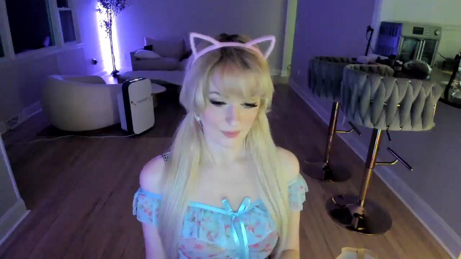 Gallery image thumbnail from Milk_Party's myfreecams stream on, 03/10/2025, 24:48 image 20 of 20